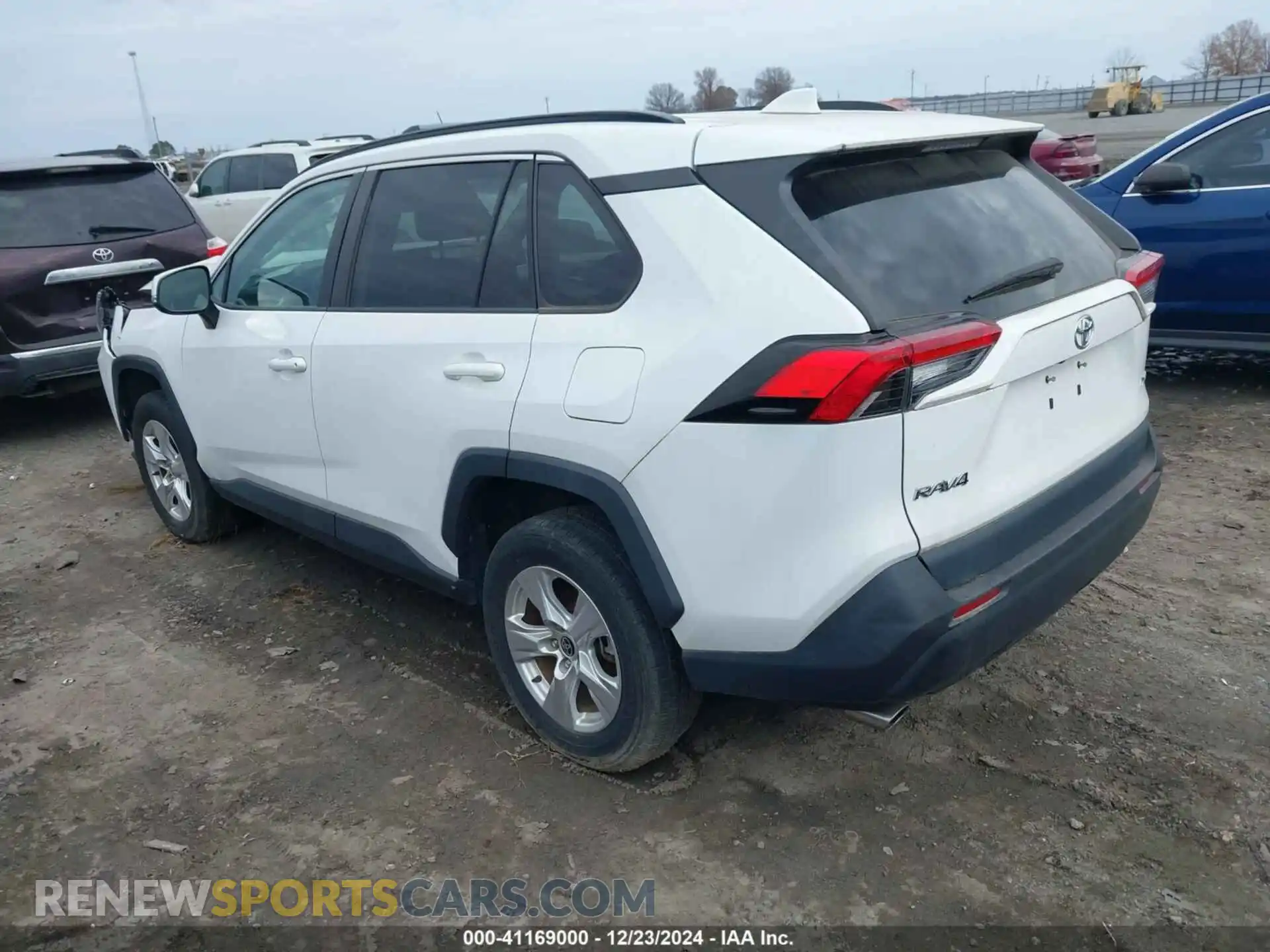 3 Photograph of a damaged car 2T3W1RFV7MW160697 TOYOTA RAV4 2021