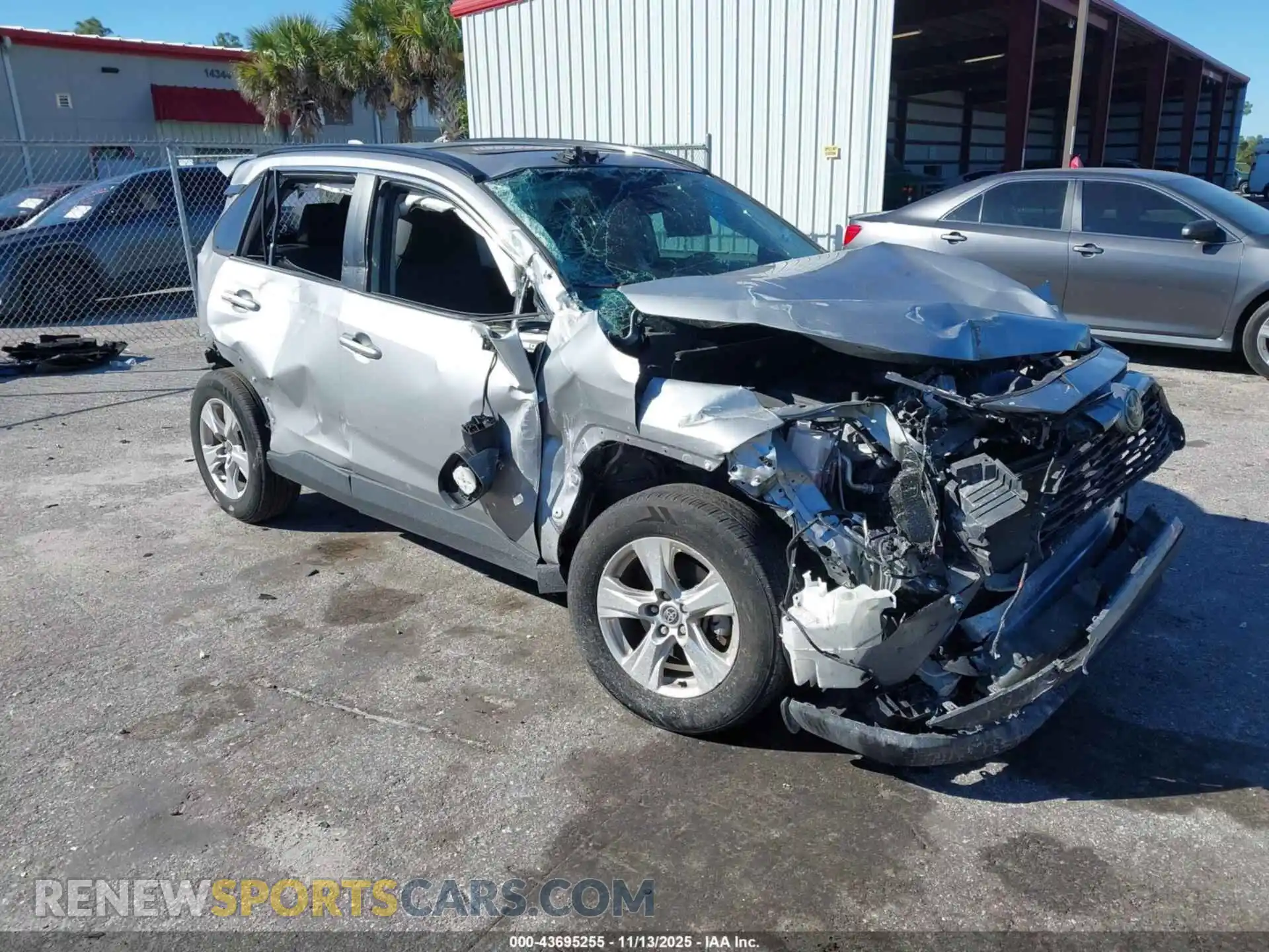 1 Photograph of a damaged car 2T3W1RFV7MW170243 TOYOTA RAV4 2021