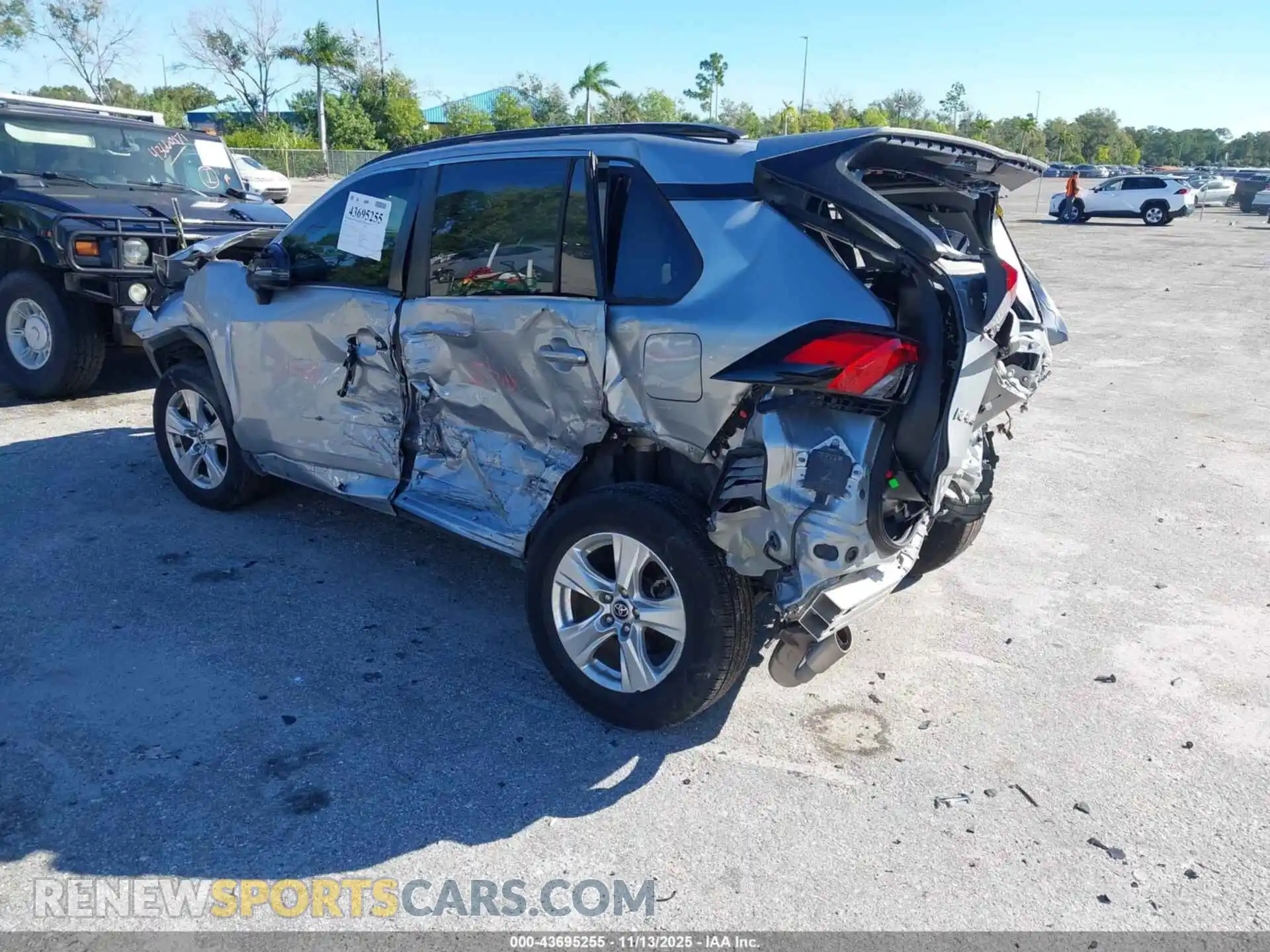 3 Photograph of a damaged car 2T3W1RFV7MW170243 TOYOTA RAV4 2021