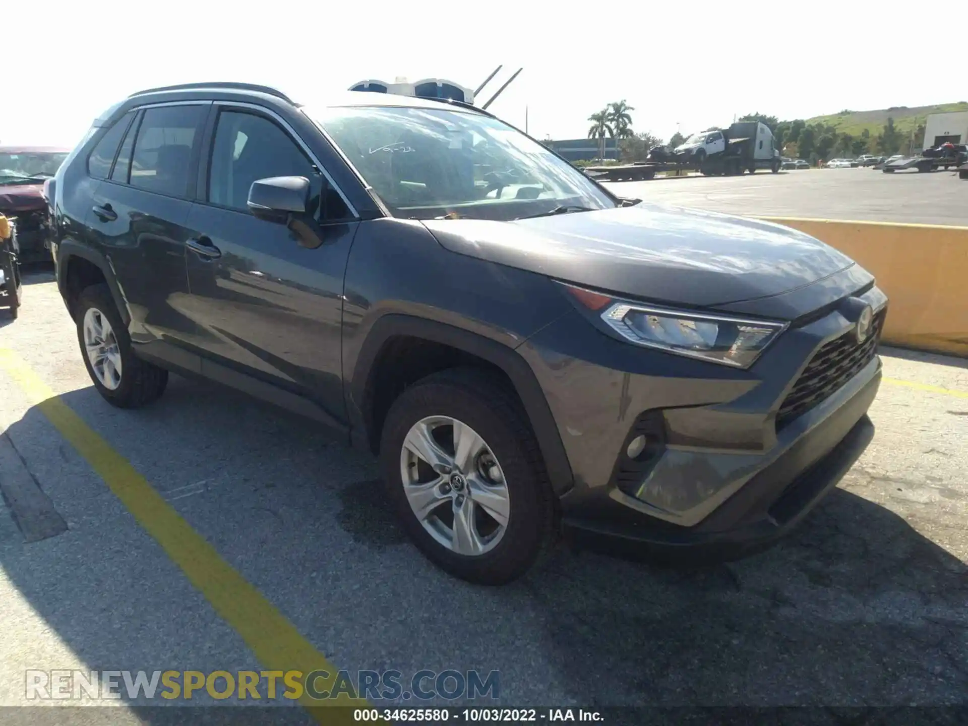1 Photograph of a damaged car 2T3W1RFV8MC088877 TOYOTA RAV4 2021