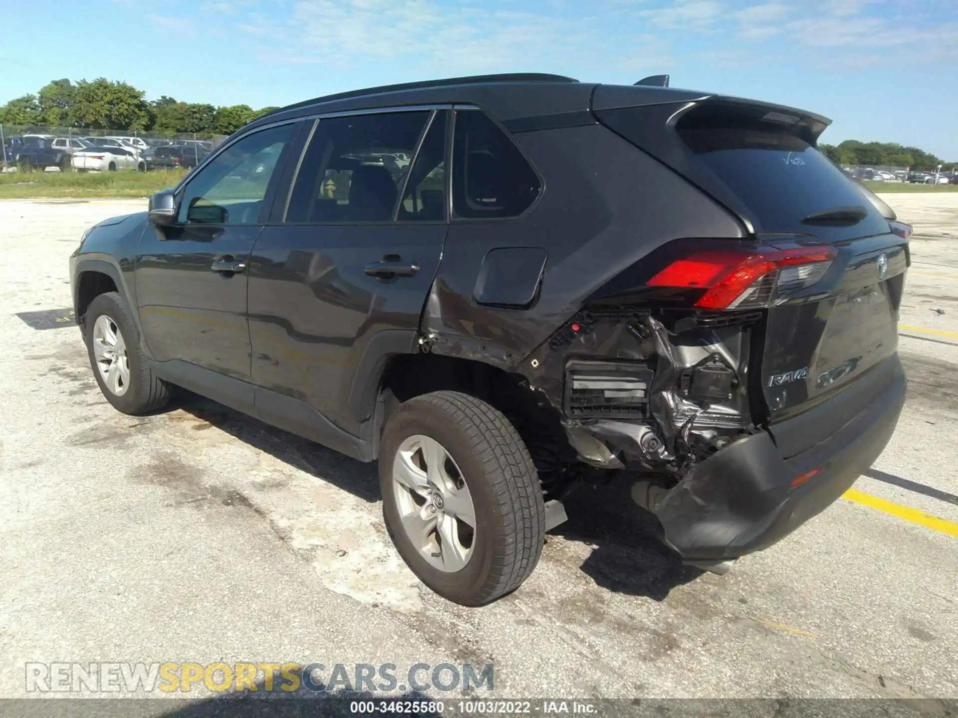 3 Photograph of a damaged car 2T3W1RFV8MC088877 TOYOTA RAV4 2021