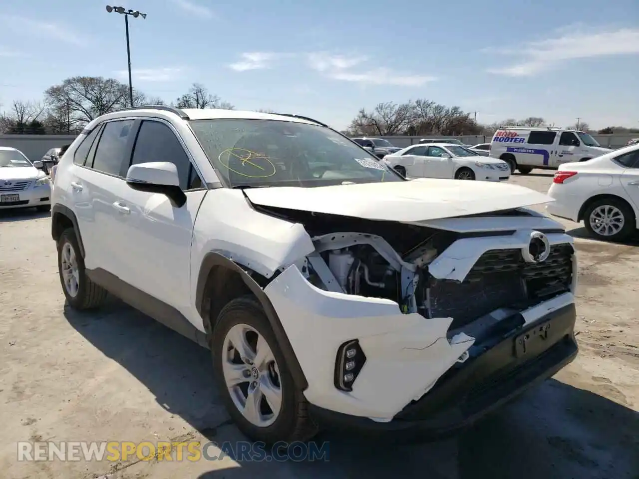 1 Photograph of a damaged car 2T3W1RFV8MC096610 TOYOTA RAV4 2021