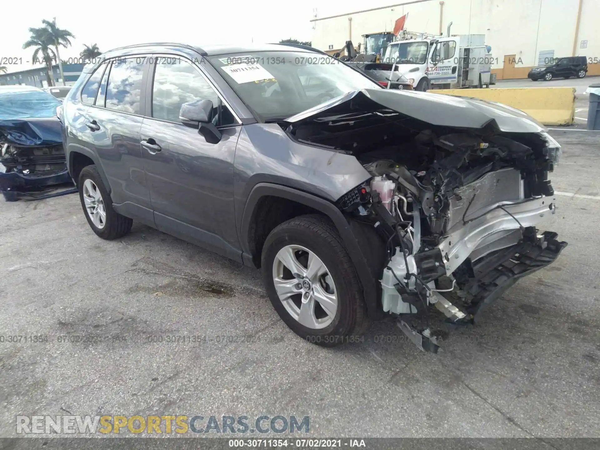 1 Photograph of a damaged car 2T3W1RFV8MC096736 TOYOTA RAV4 2021