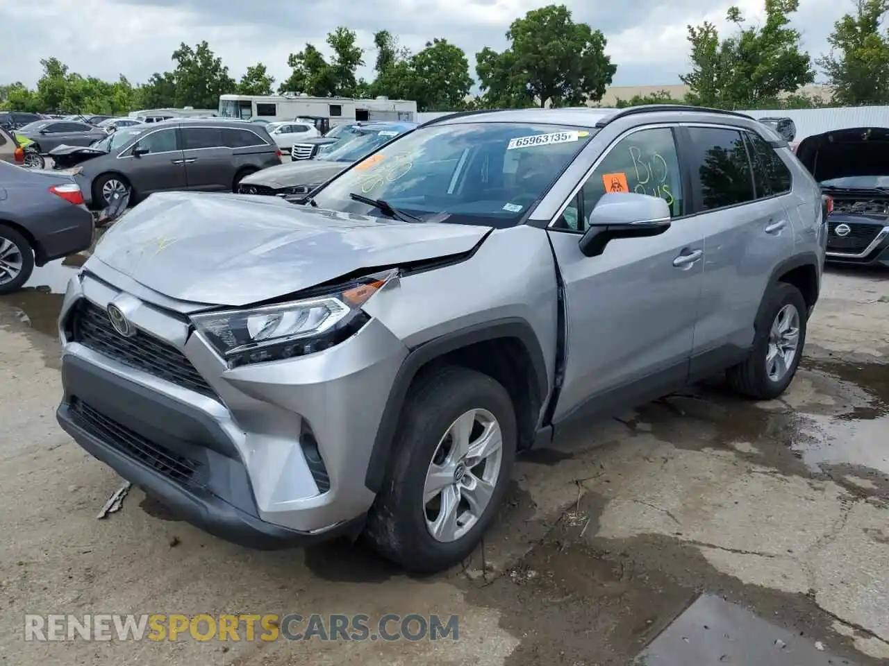 1 Photograph of a damaged car 2T3W1RFV8MC102812 TOYOTA RAV4 2021