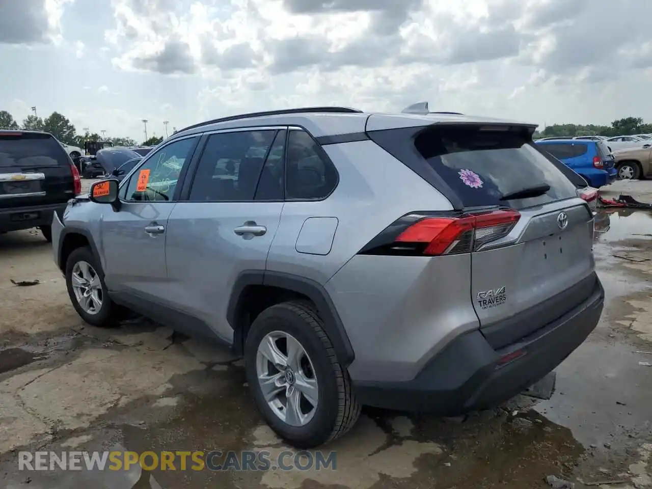 2 Photograph of a damaged car 2T3W1RFV8MC102812 TOYOTA RAV4 2021