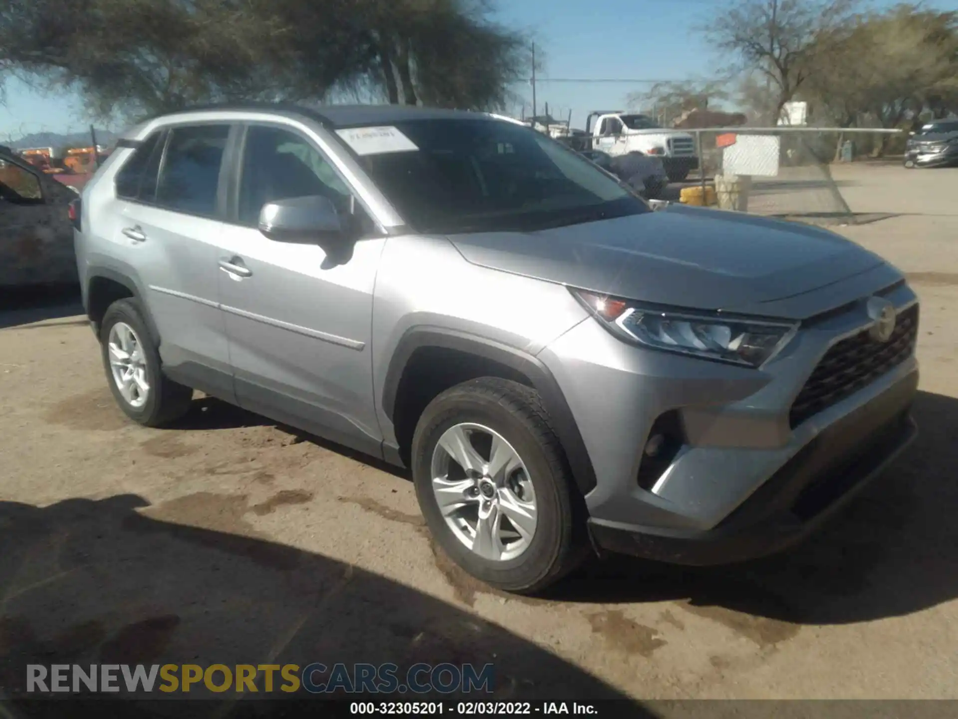 1 Photograph of a damaged car 2T3W1RFV8MC108822 TOYOTA RAV4 2021