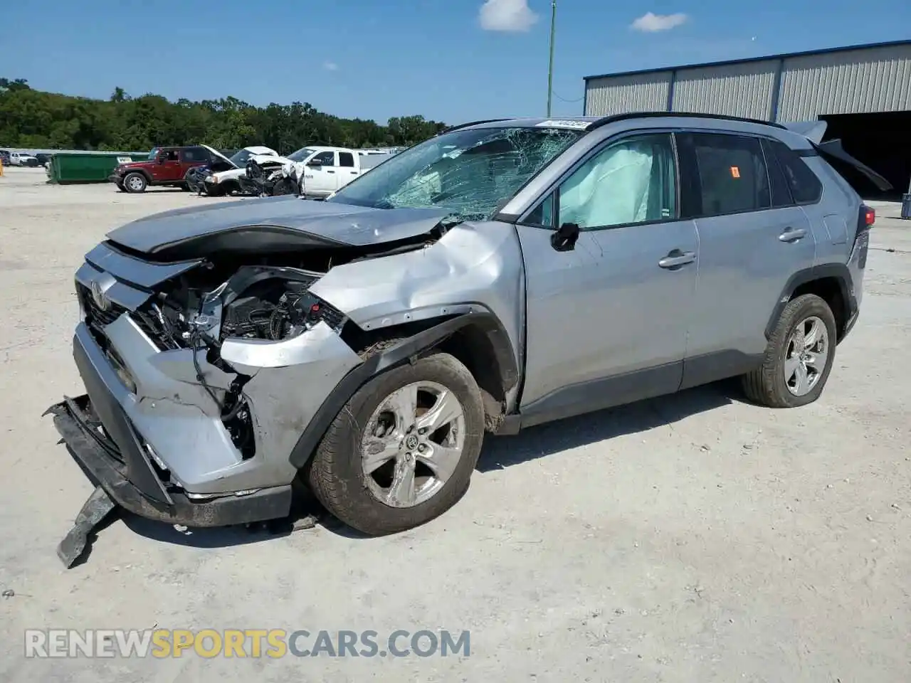 1 Photograph of a damaged car 2T3W1RFV8MC113227 TOYOTA RAV4 2021
