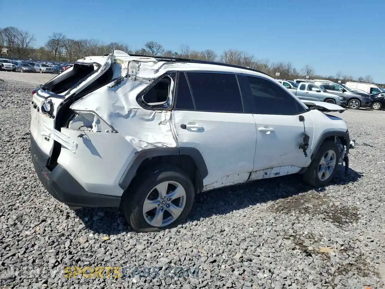 3 Photograph of a damaged car 2T3W1RFV8MC136023 TOYOTA RAV4 2021