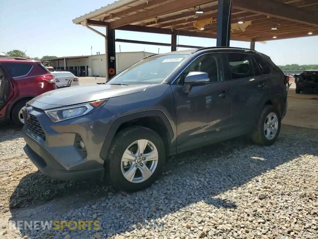 1 Photograph of a damaged car 2T3W1RFV8MC138032 TOYOTA RAV4 2021