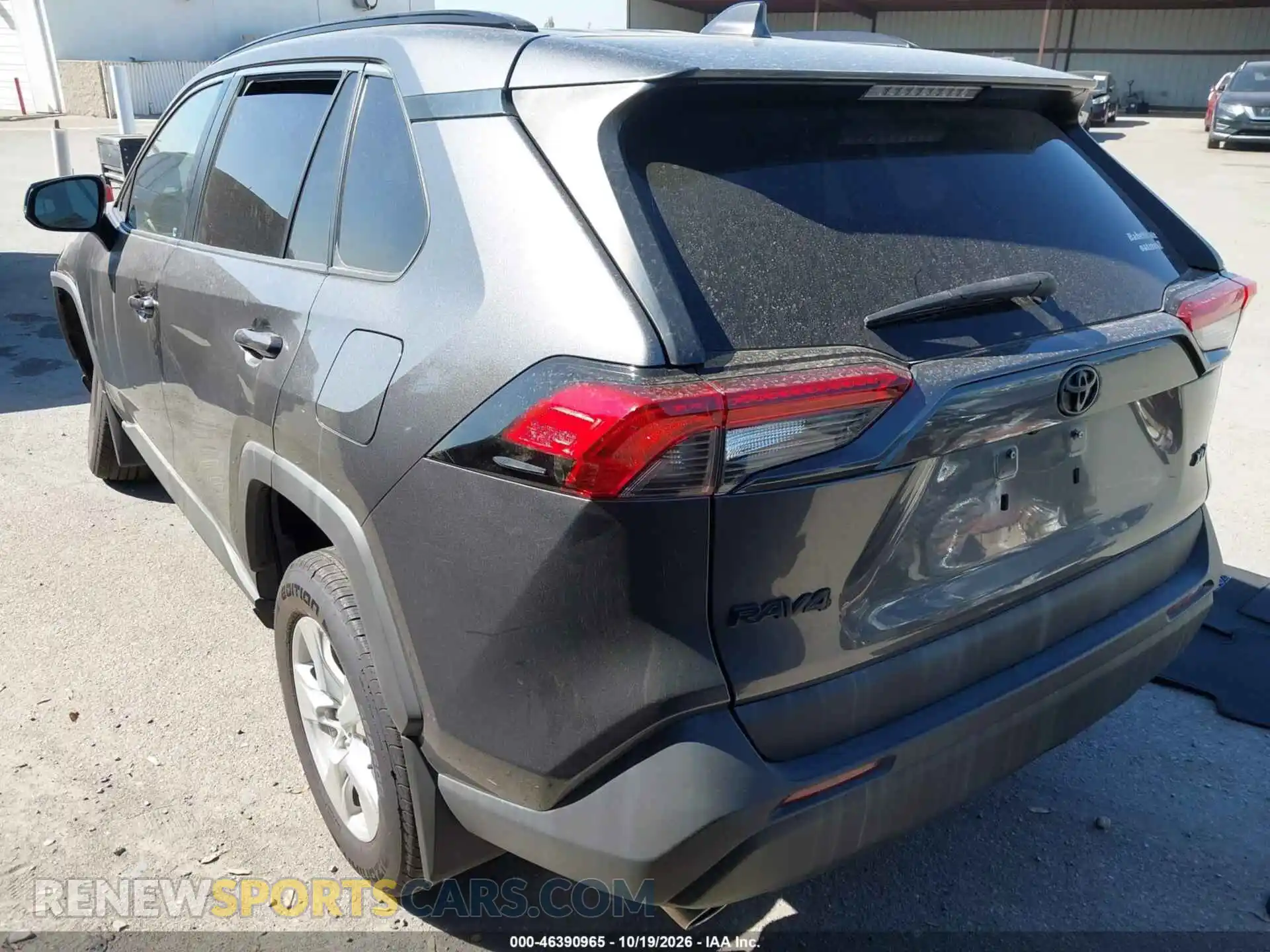 3 Photograph of a damaged car 2T3W1RFV8MC156238 TOYOTA RAV4 2021