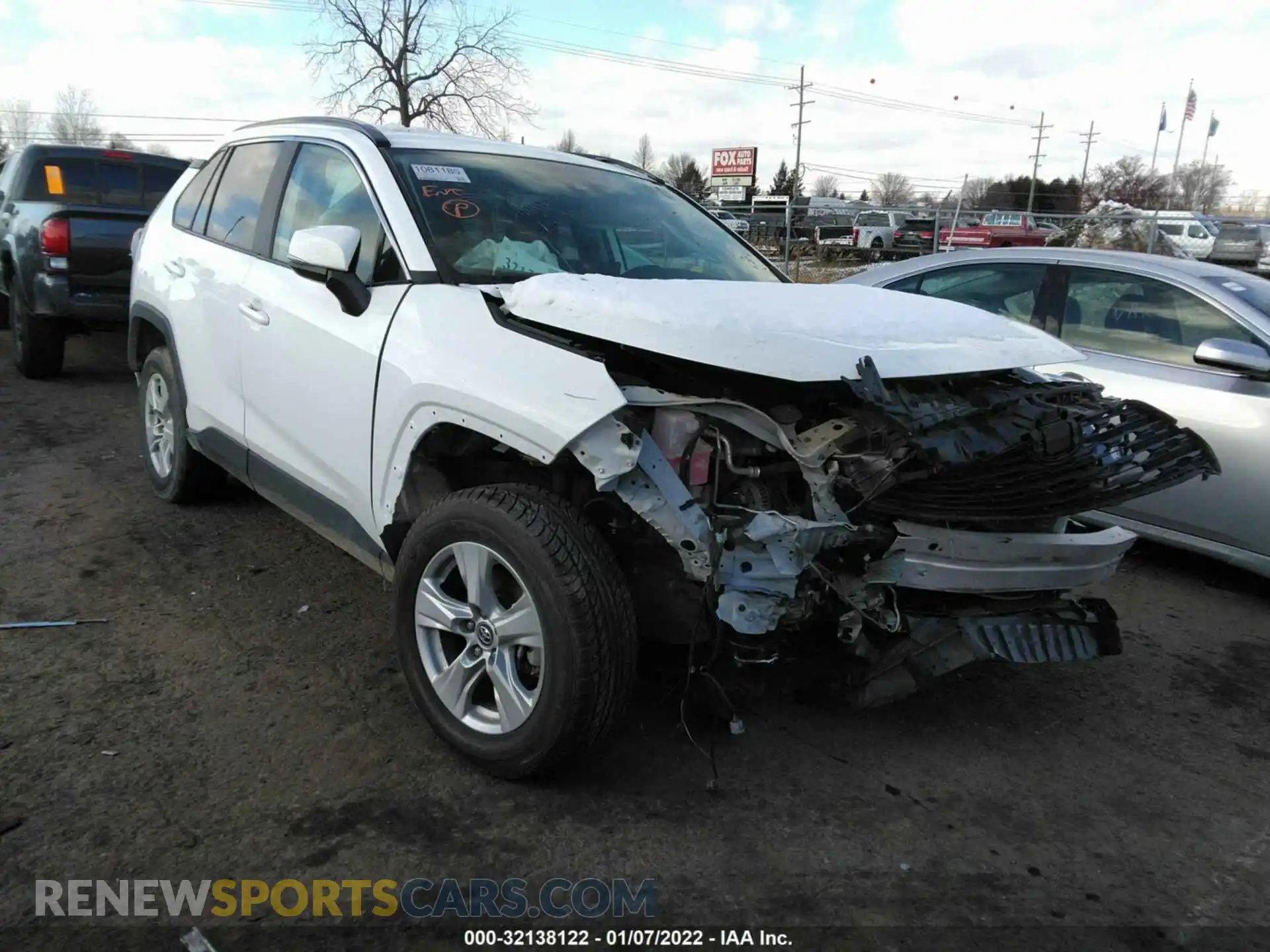 1 Фотография поврежденного автомобиля 2T3W1RFV8MW104140 TOYOTA RAV4 2021