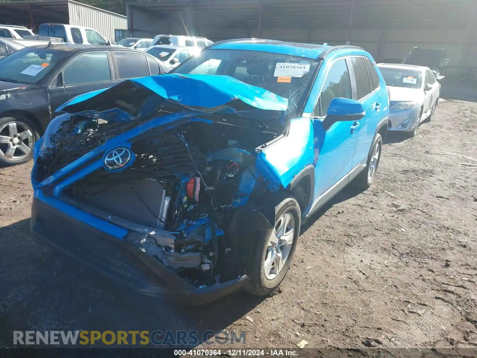 2 Photograph of a damaged car 2T3W1RFV8MW167271 TOYOTA RAV4 2021