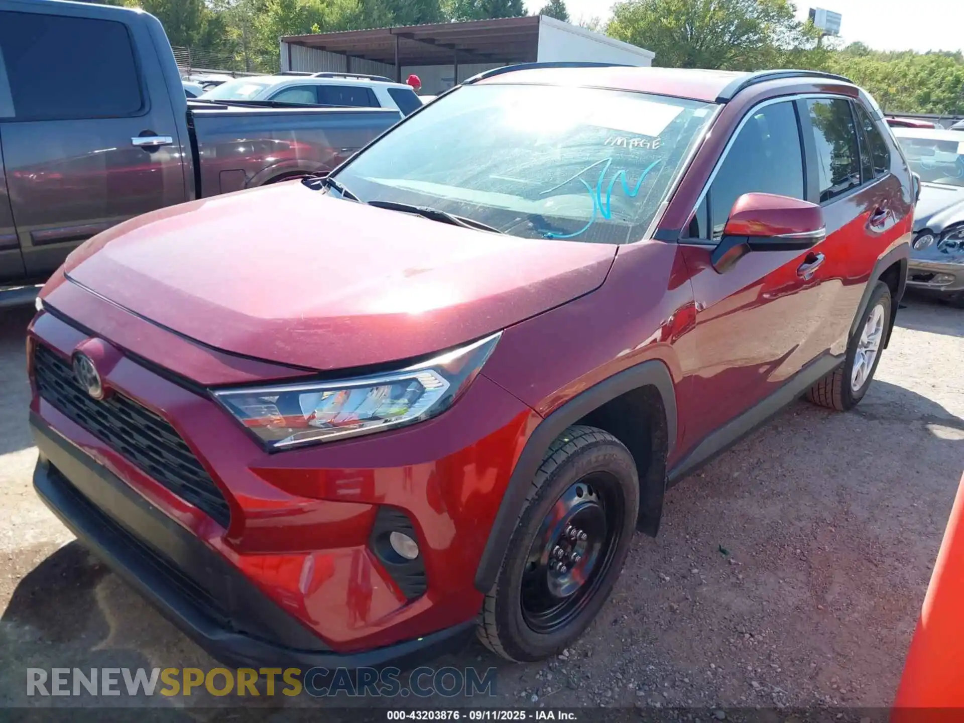 2 Photograph of a damaged car 2T3W1RFV8MW168338 TOYOTA RAV4 2021