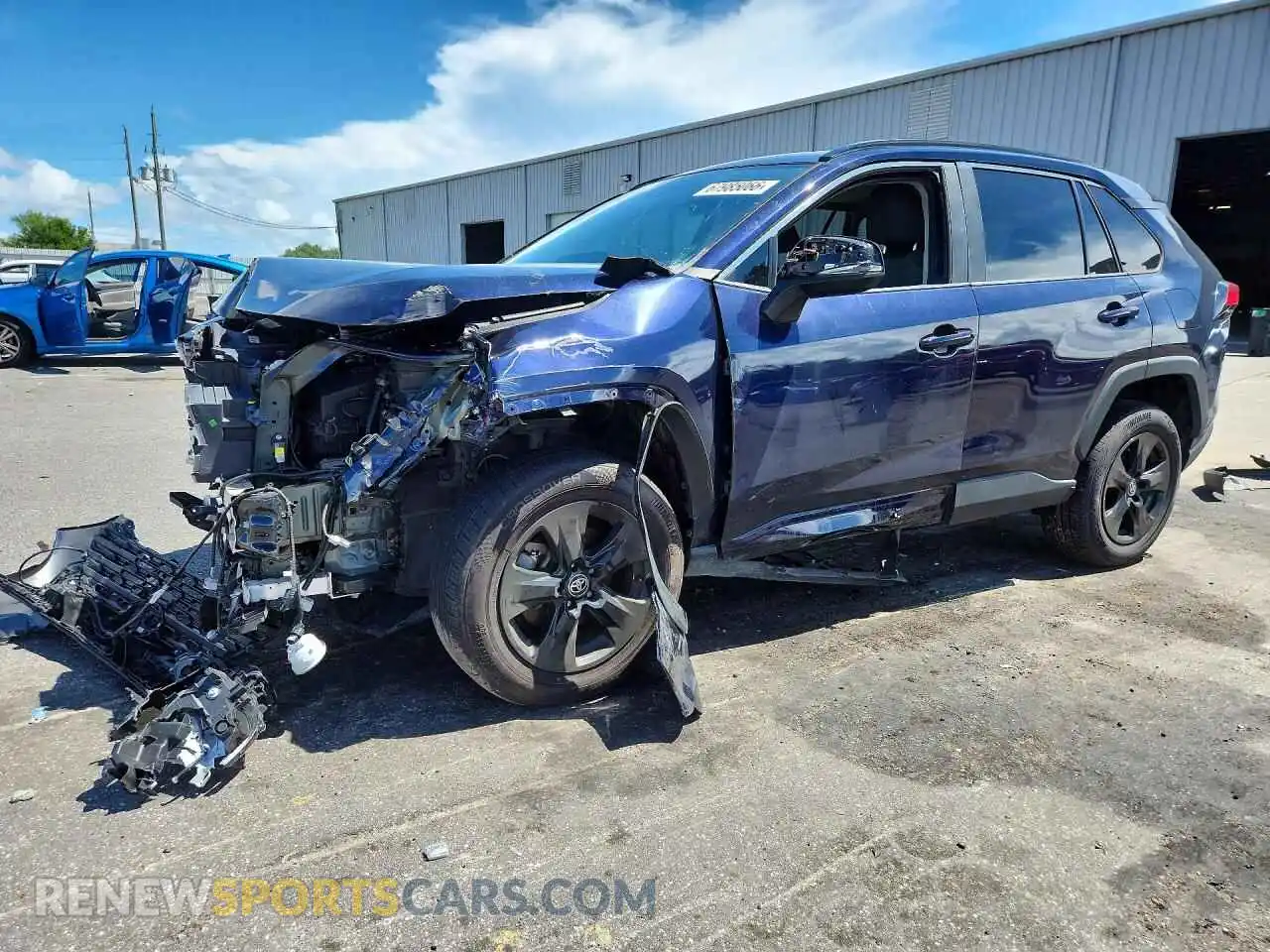 1 Photograph of a damaged car 2T3W1RFV8MW172809 TOYOTA RAV4 2021