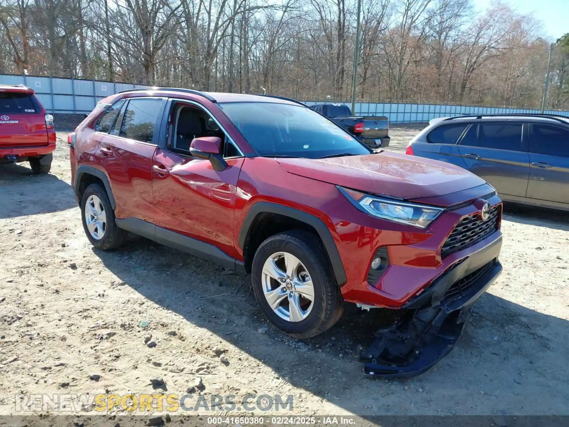 1 Photograph of a damaged car 2T3W1RFV8MW177184 TOYOTA RAV4 2021