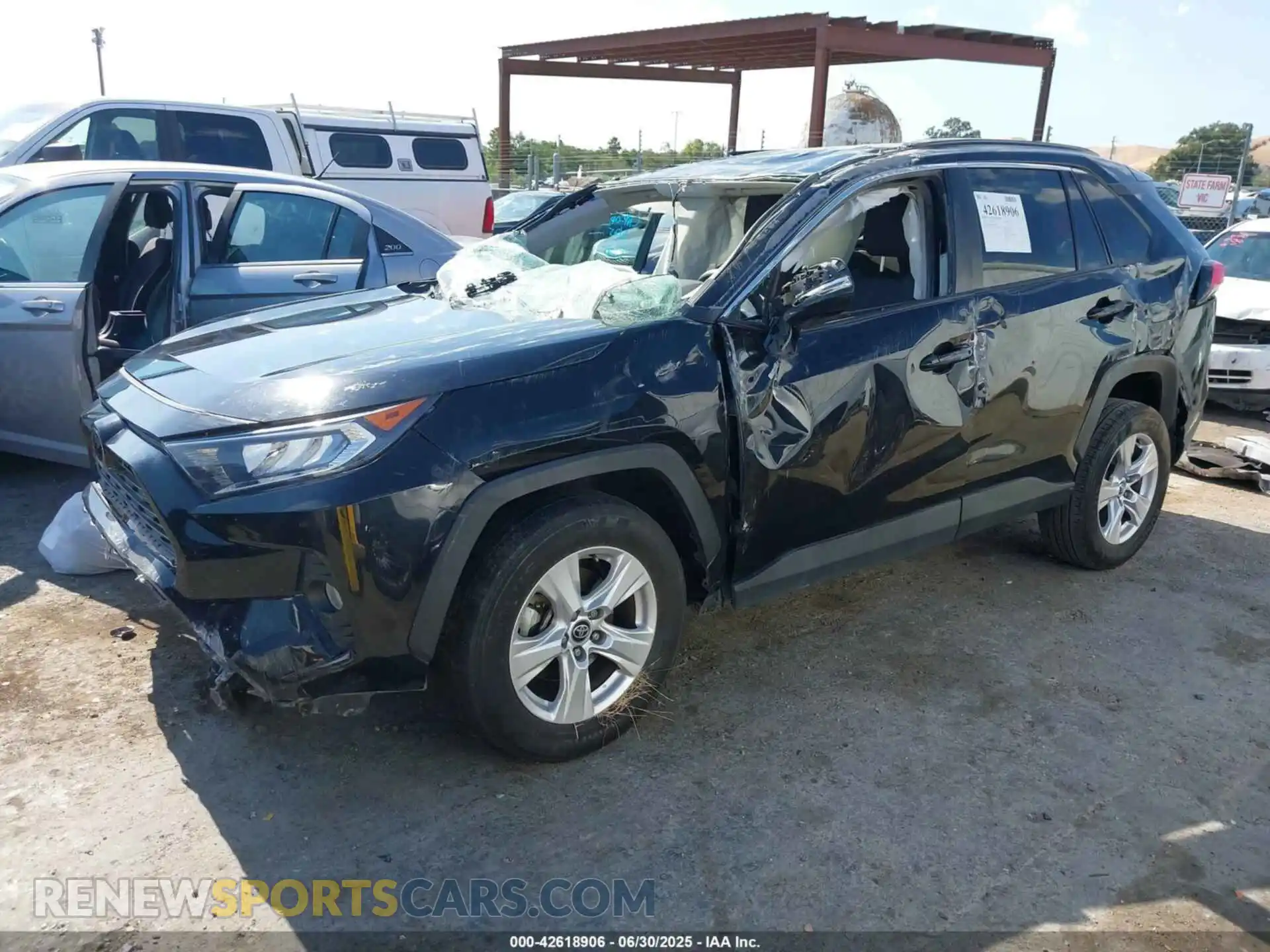 2 Photograph of a damaged car 2T3W1RFV9MC101250 TOYOTA RAV4 2021