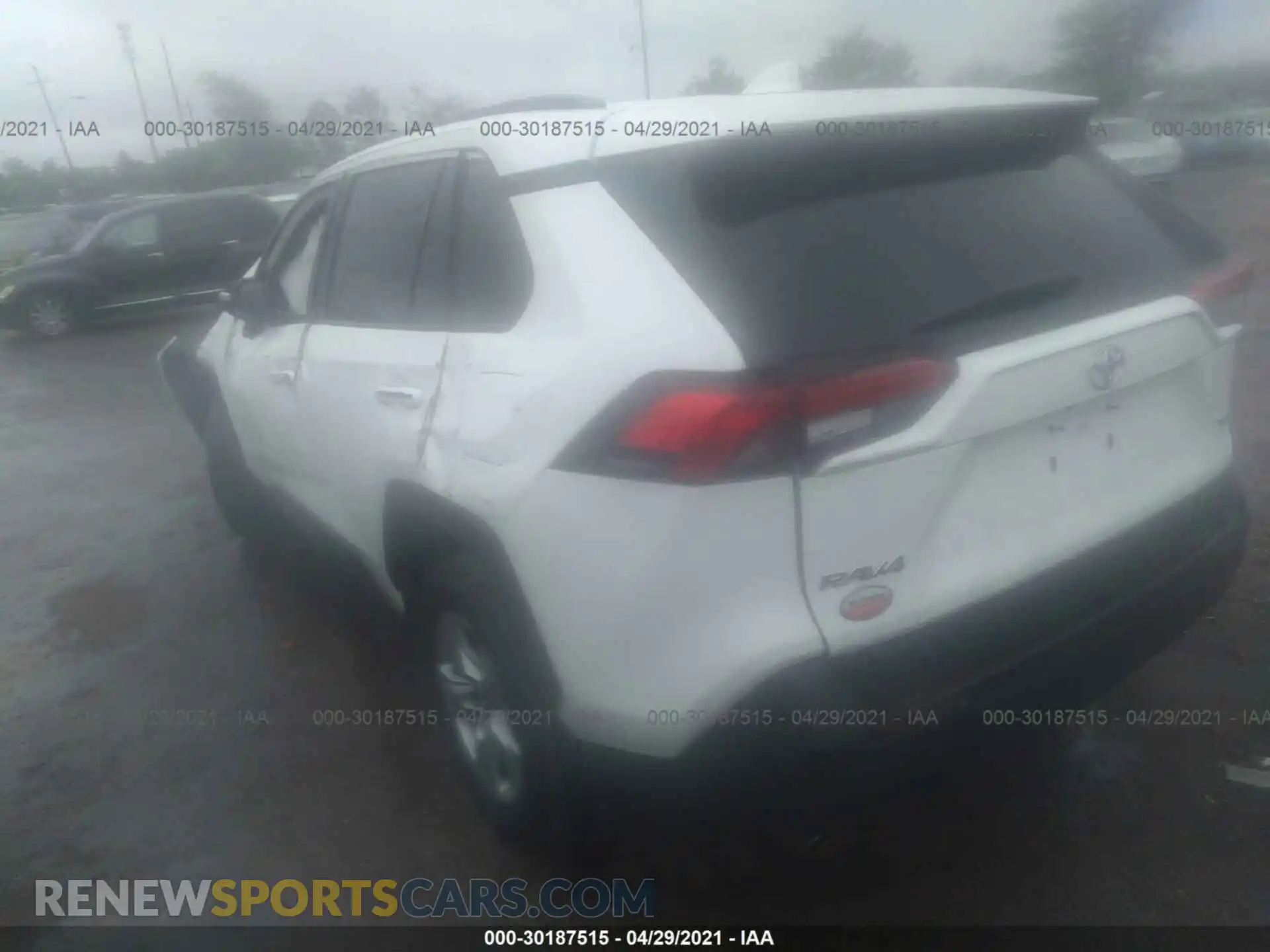 3 Photograph of a damaged car 2T3W1RFV9MC105654 TOYOTA RAV4 2021