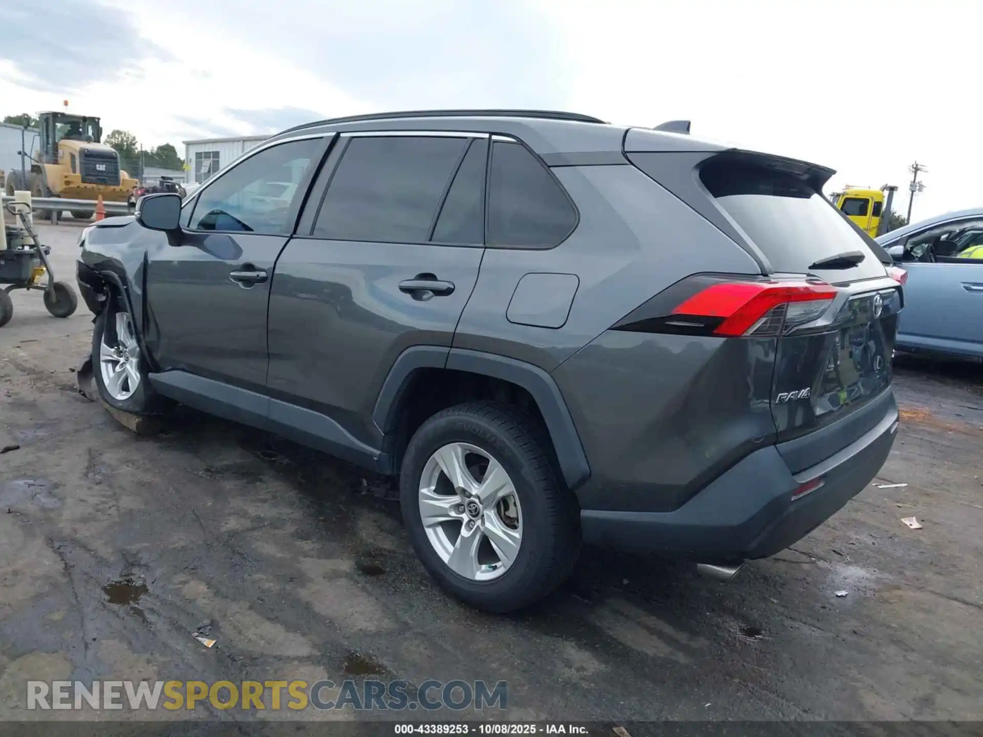 3 Photograph of a damaged car 2T3W1RFV9MC113544 TOYOTA RAV4 2021