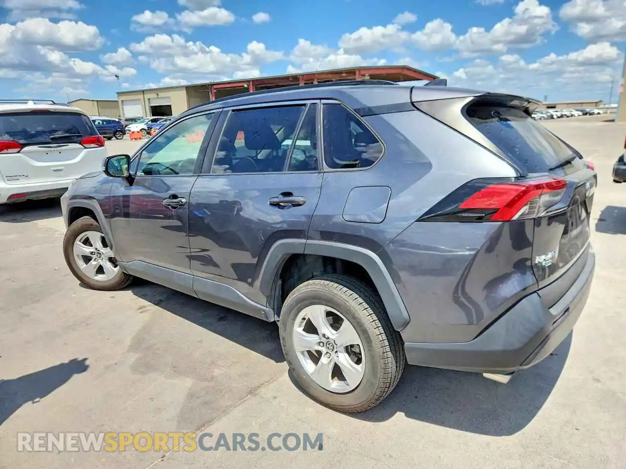 2 Фотография поврежденного автомобиля 2T3W1RFV9MC118999 TOYOTA RAV4 2021