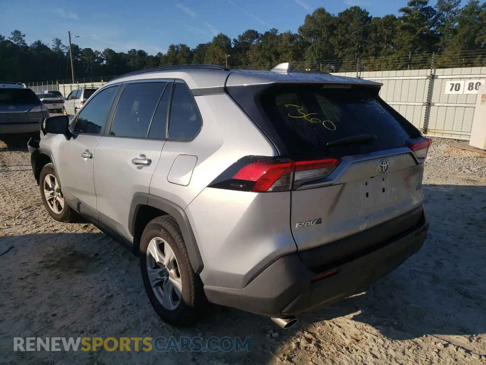3 Photograph of a damaged car 2T3W1RFV9MC133275 TOYOTA RAV4 2021