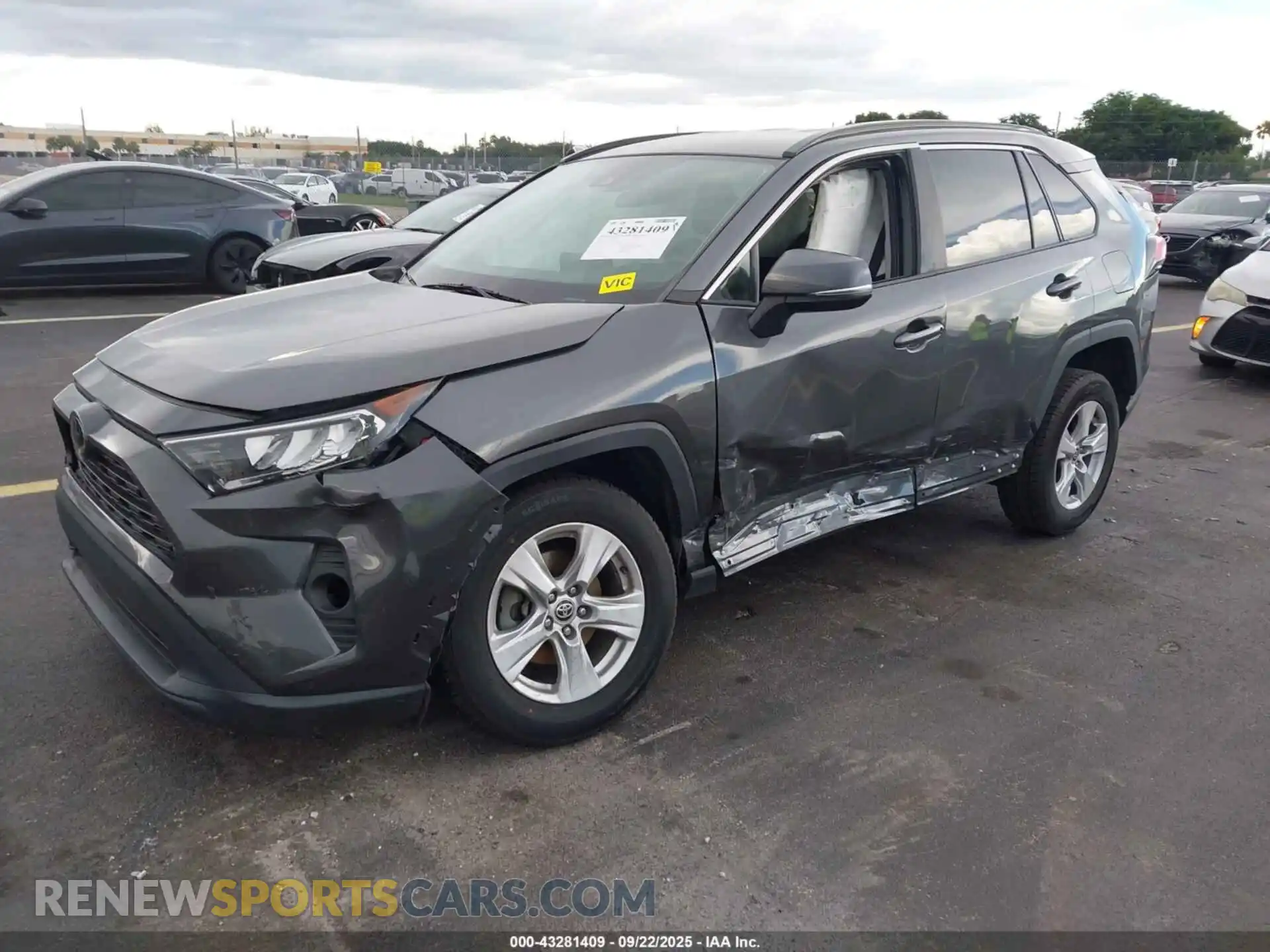 2 Photograph of a damaged car 2T3W1RFV9MC137228 TOYOTA RAV4 2021