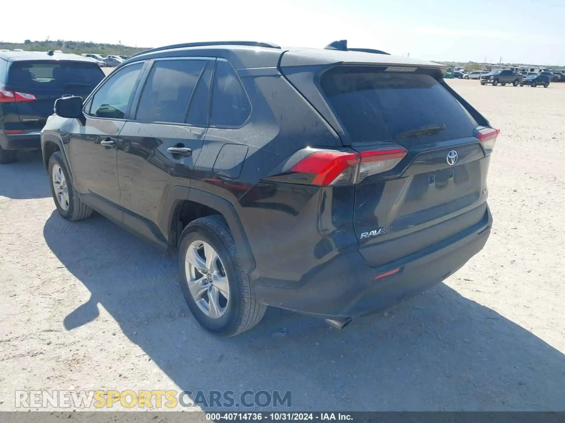 3 Photograph of a damaged car 2T3W1RFV9MC145202 TOYOTA RAV4 2021