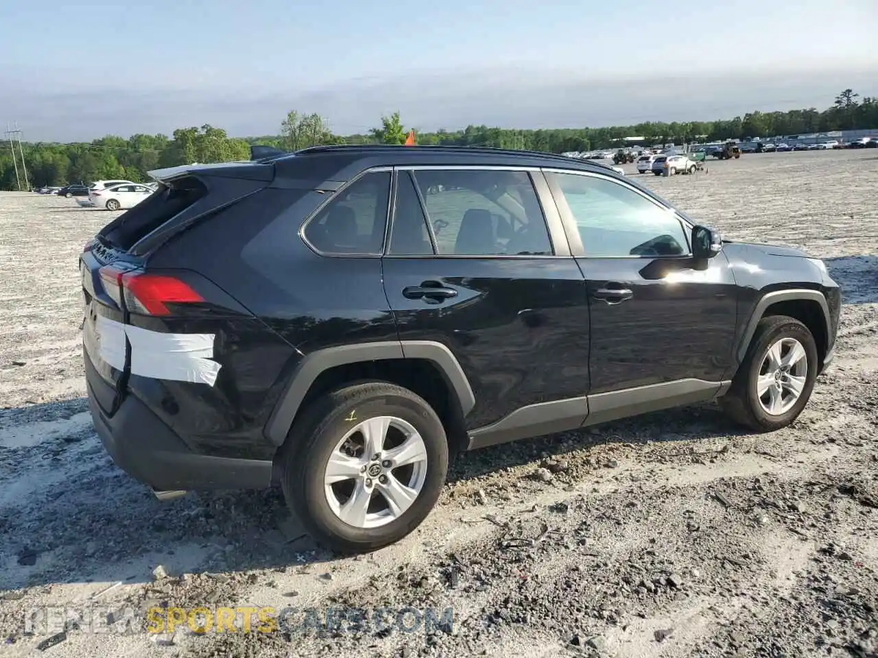 3 Photograph of a damaged car 2T3W1RFV9MC145863 TOYOTA RAV4 2021