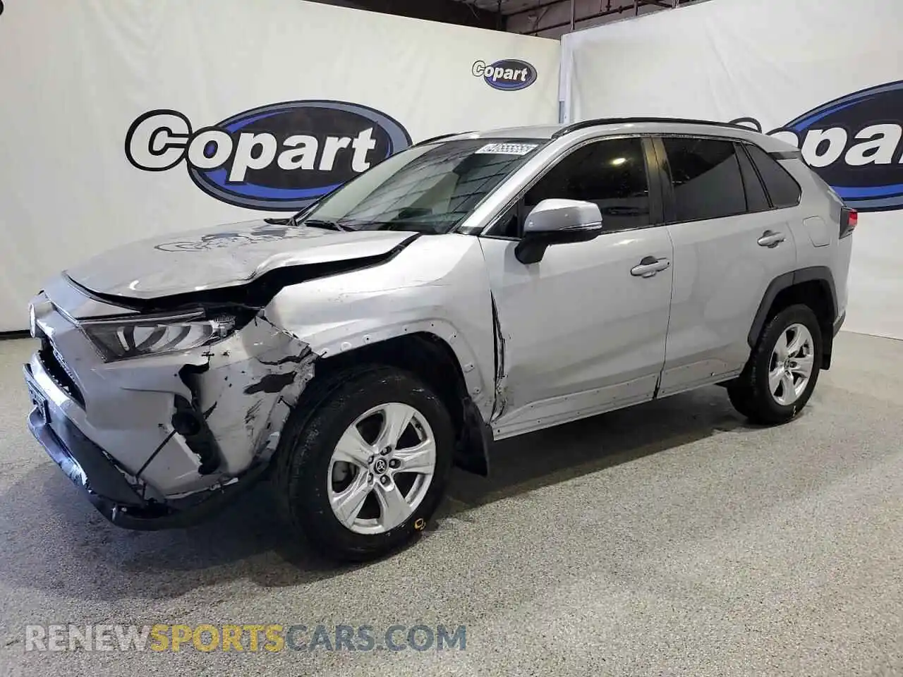1 Photograph of a damaged car 2T3W1RFV9MC147743 TOYOTA RAV4 2021