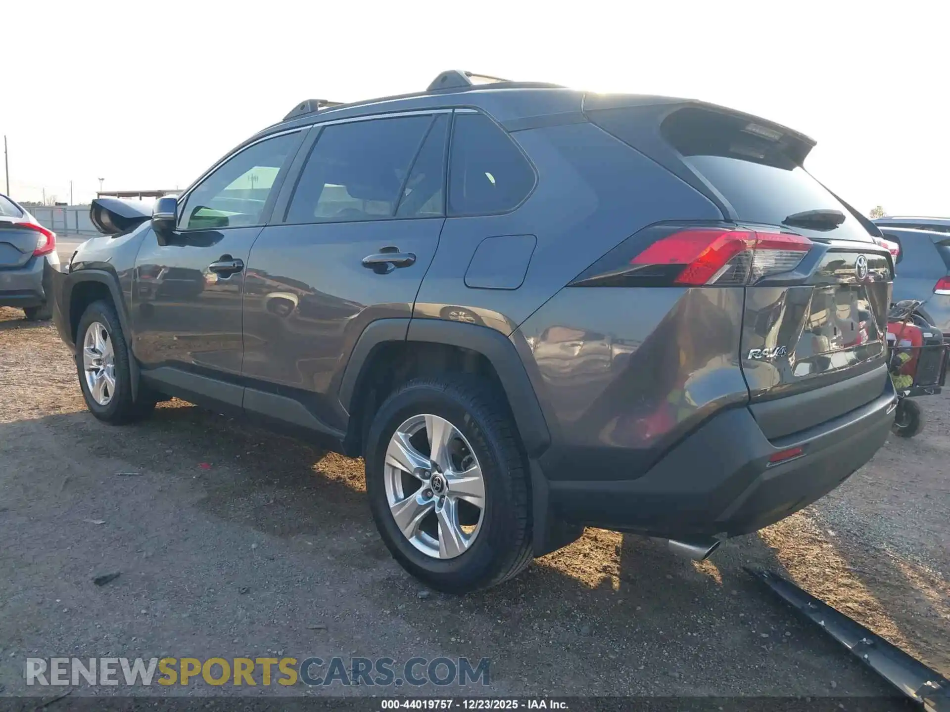 3 Photograph of a damaged car 2T3W1RFV9MC157947 TOYOTA RAV4 2021