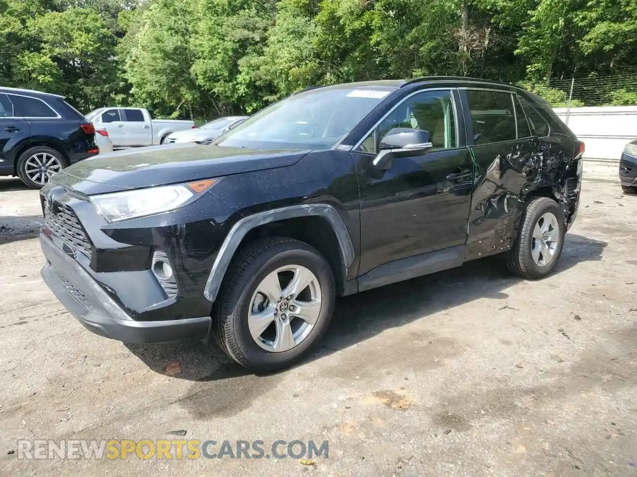 1 Photograph of a damaged car 2T3W1RFV9MC163893 TOYOTA RAV4 2021