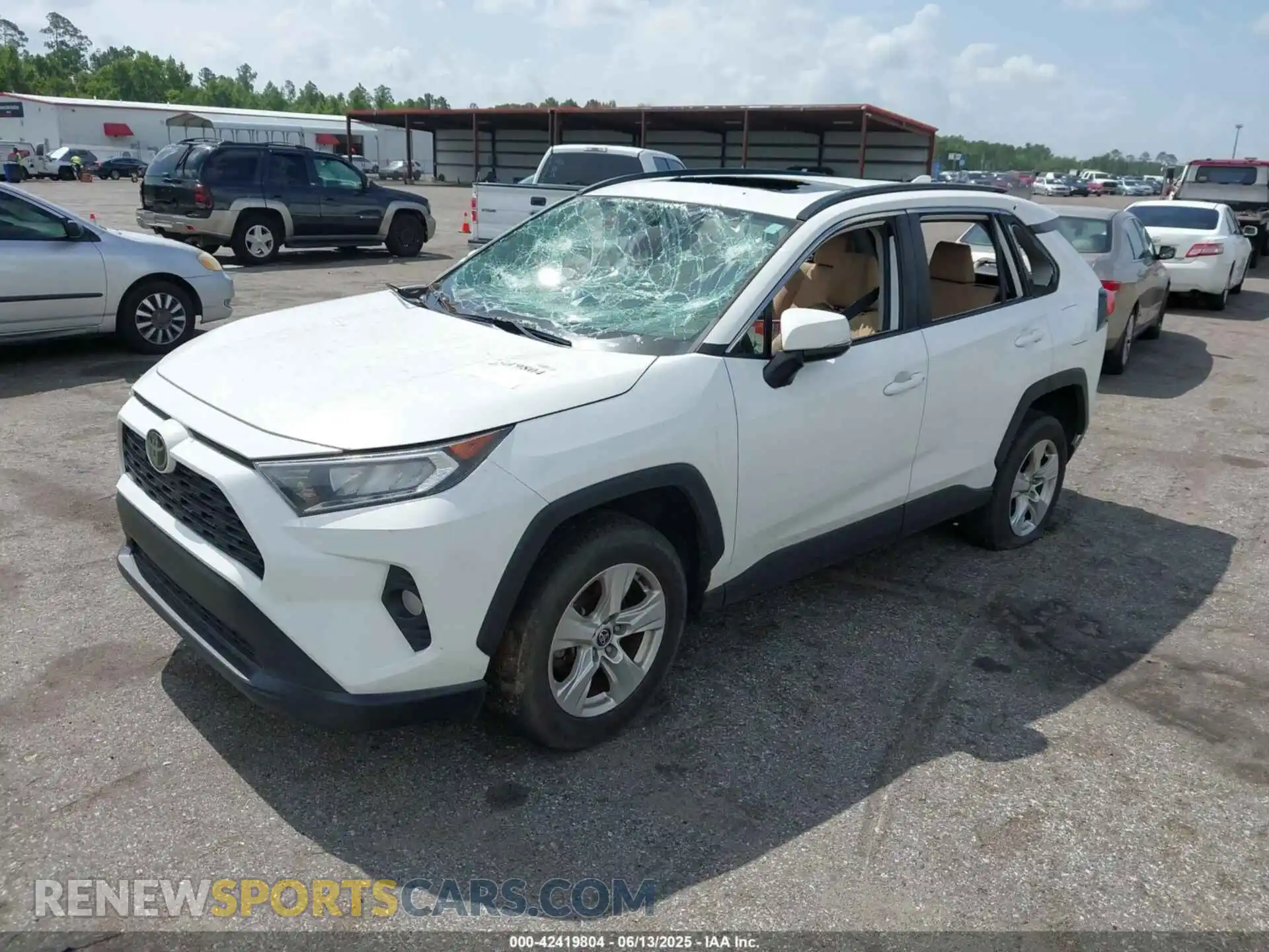 2 Photograph of a damaged car 2T3W1RFV9MW135154 TOYOTA RAV4 2021