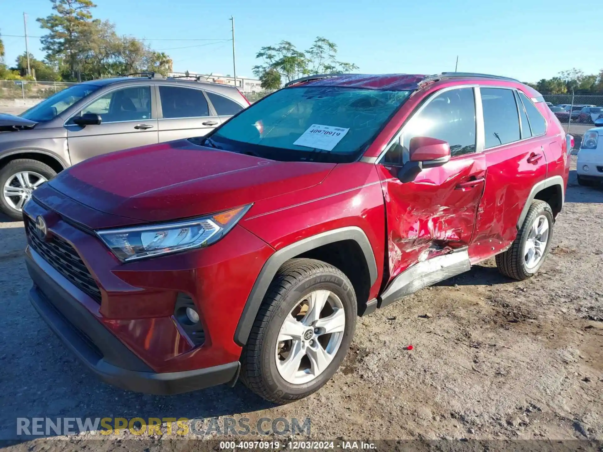2 fotografías del automóvil dañado 2T3W1RFV9MW140922 TOYOTA RAV4 2021