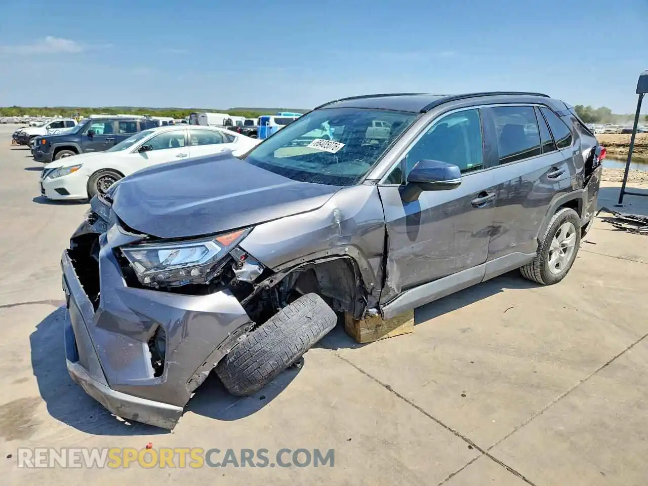 1 Photograph of a damaged car 2T3W1RFV9MW149345 TOYOTA RAV4 2021