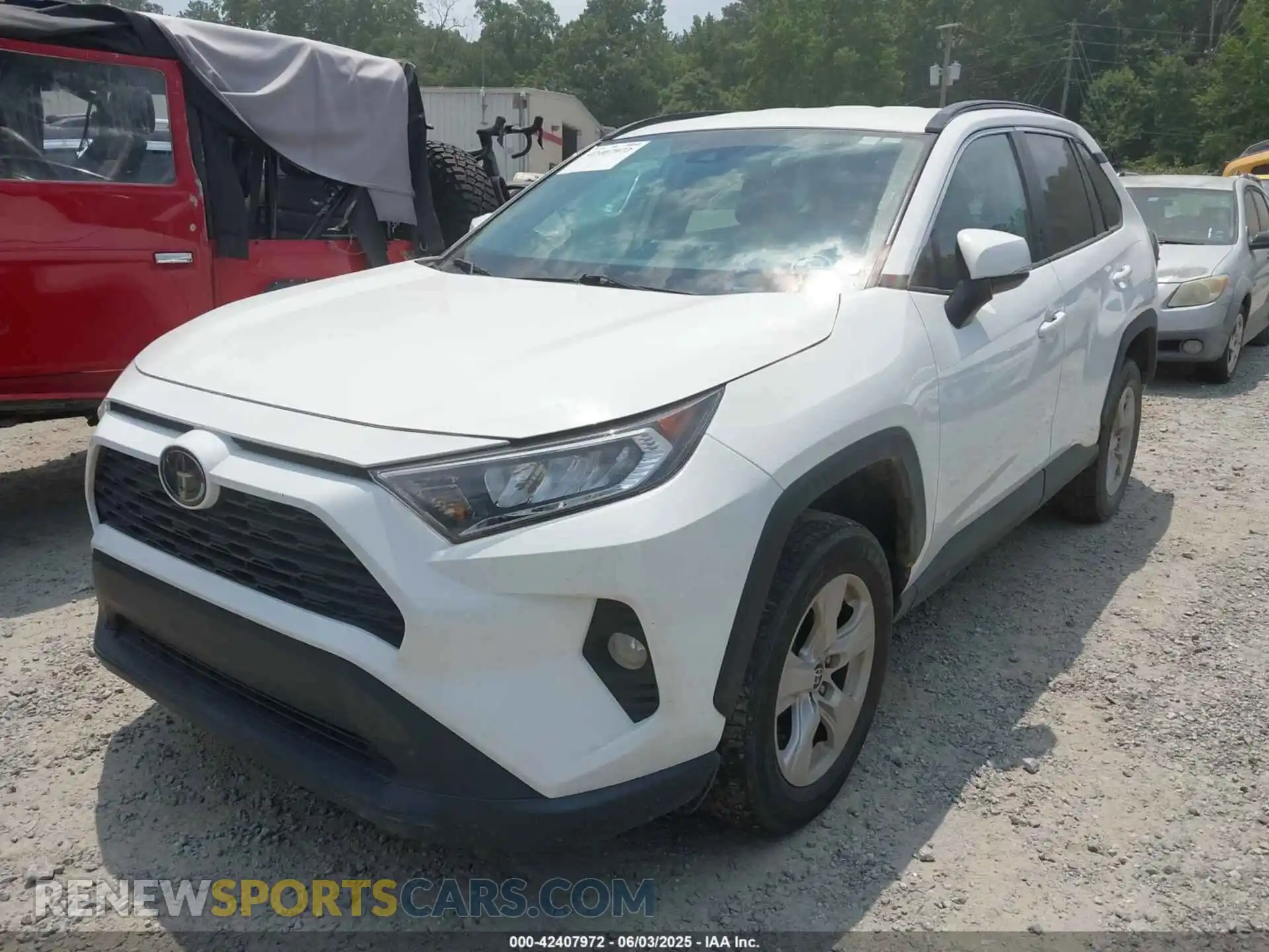 2 Photograph of a damaged car 2T3W1RFV9MW151029 TOYOTA RAV4 2021
