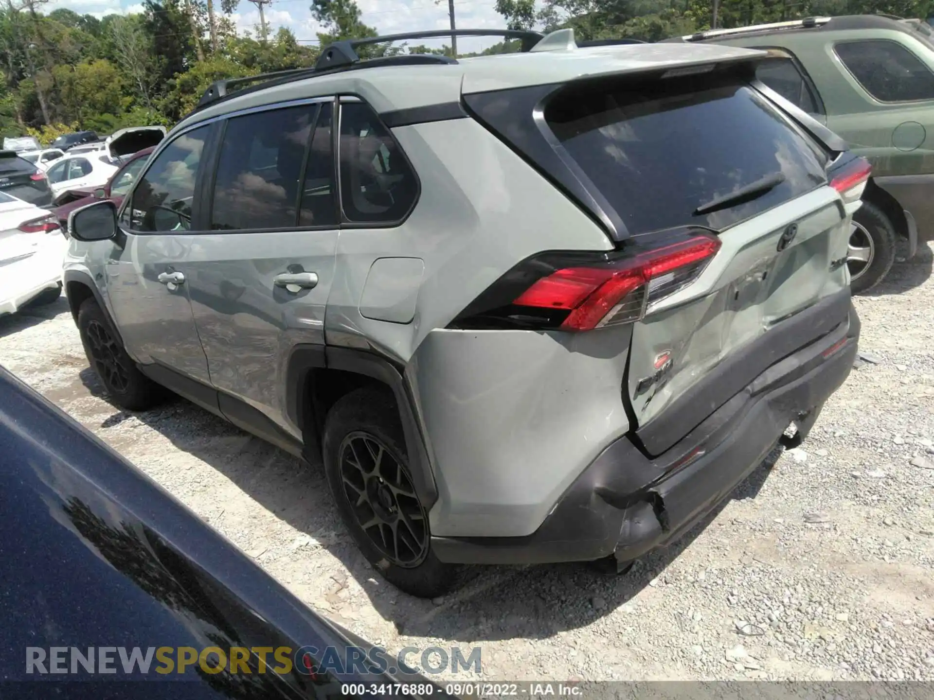 3 Photograph of a damaged car 2T3W1RFV9MW175377 TOYOTA RAV4 2021