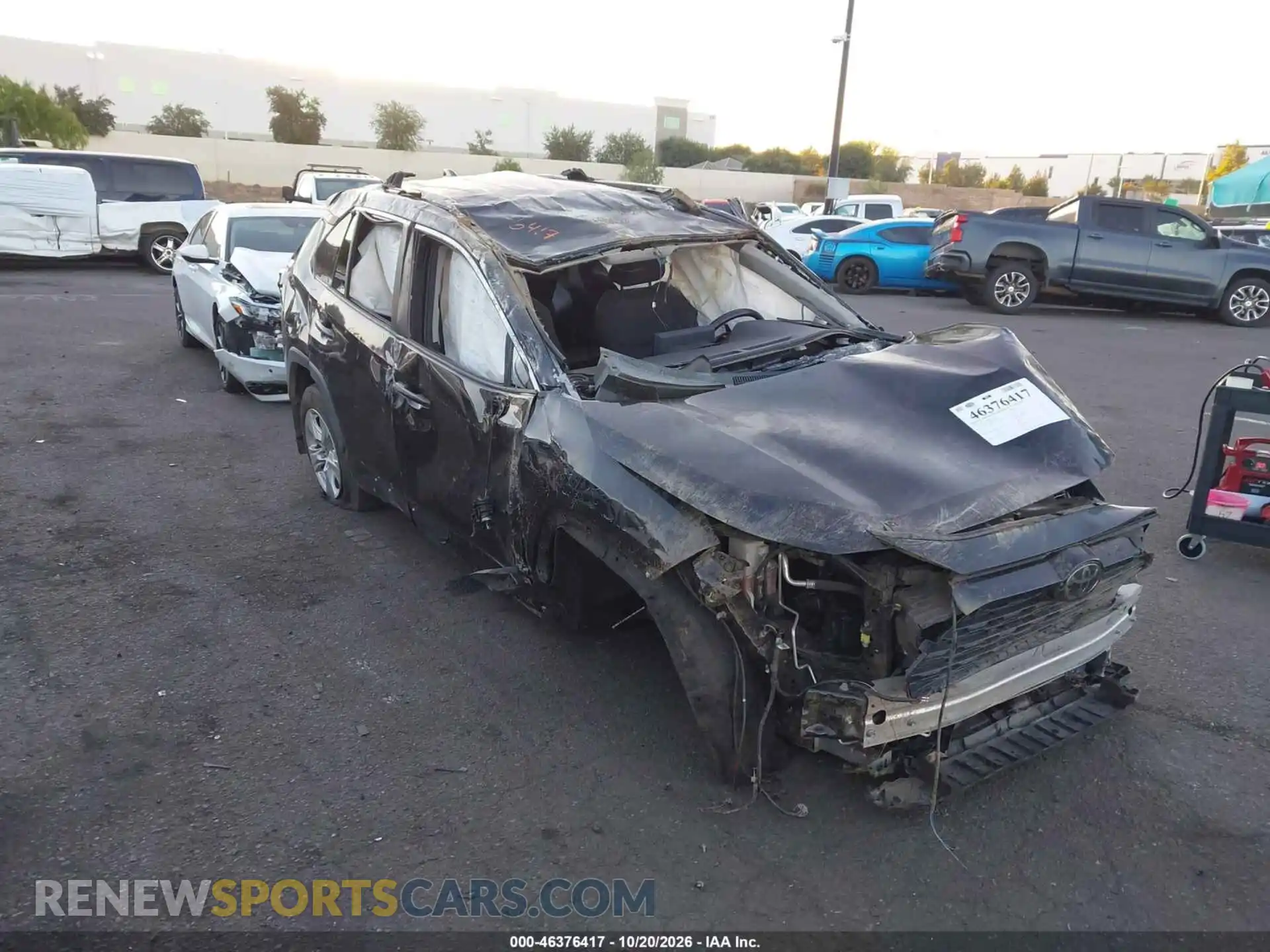 1 Фотография поврежденного автомобиля 2T3W1RFVXMC086547 TOYOTA RAV4 2021