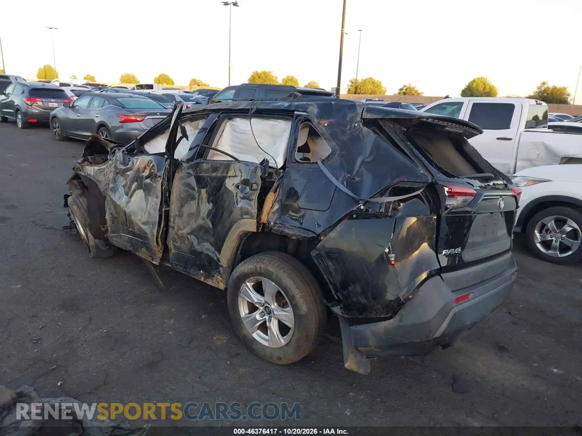 3 Фотография поврежденного автомобиля 2T3W1RFVXMC086547 TOYOTA RAV4 2021