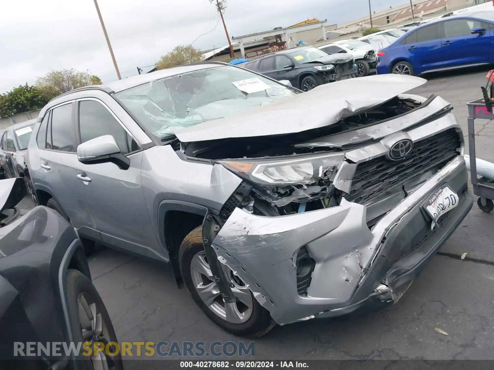 1 Photograph of a damaged car 2T3W1RFVXMC106070 TOYOTA RAV4 2021