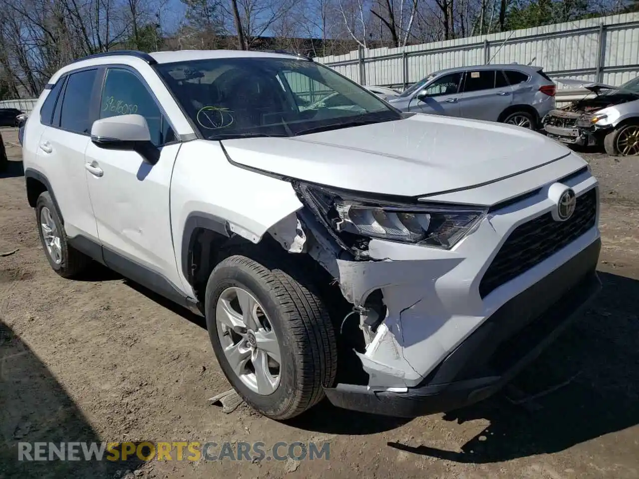 1 Photograph of a damaged car 2T3W1RFVXMC152613 TOYOTA RAV4 2021