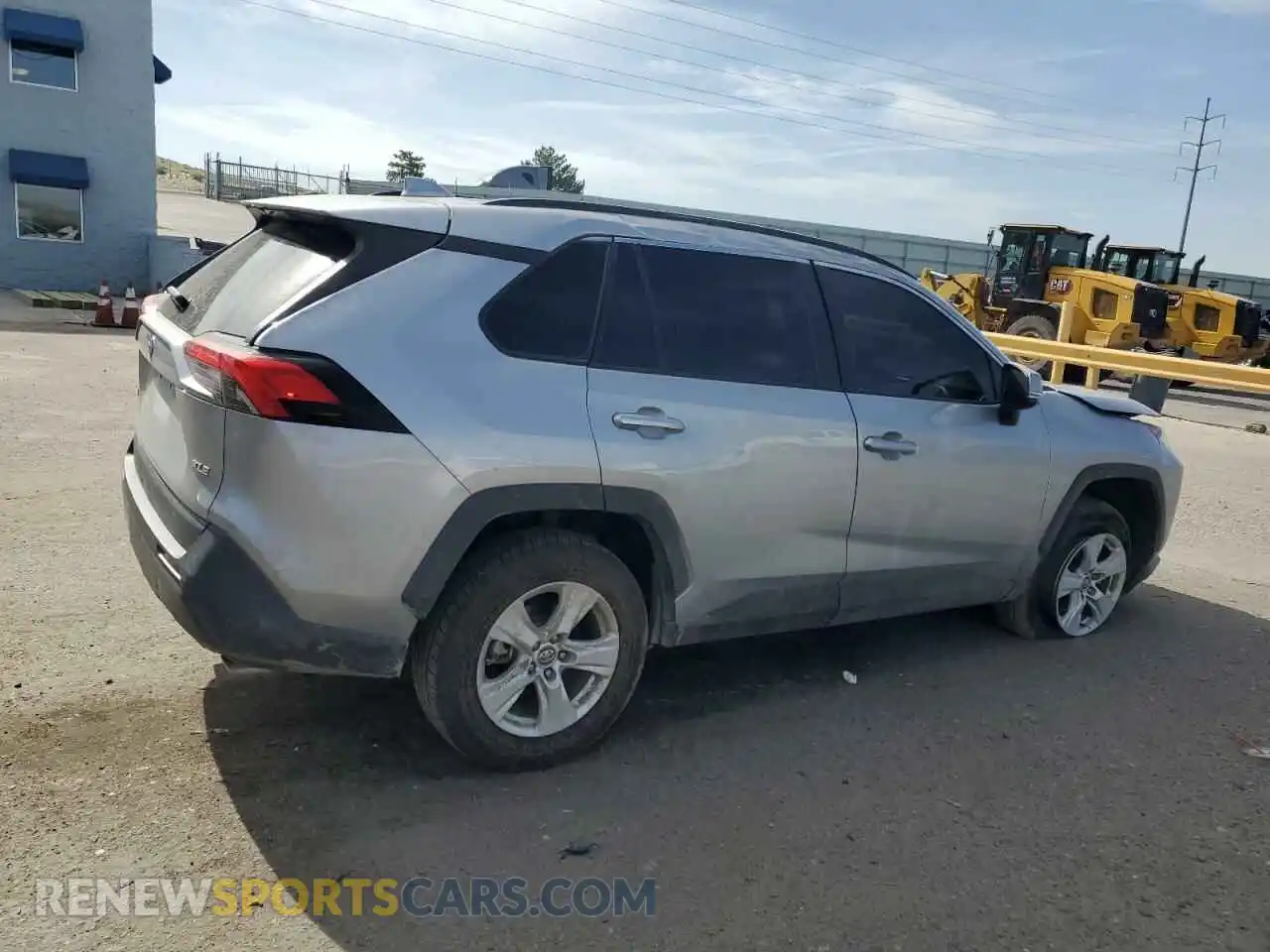 3 Photograph of a damaged car 2T3W1RFVXMW104852 TOYOTA RAV4 2021