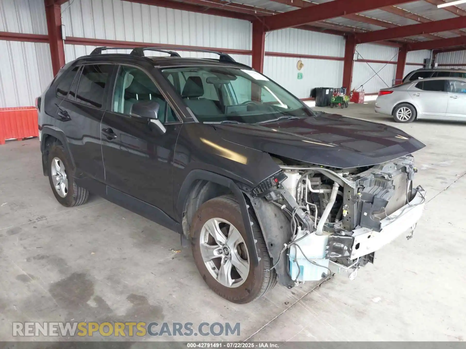 1 Photograph of a damaged car 2T3W1RFVXMW122946 TOYOTA RAV4 2021