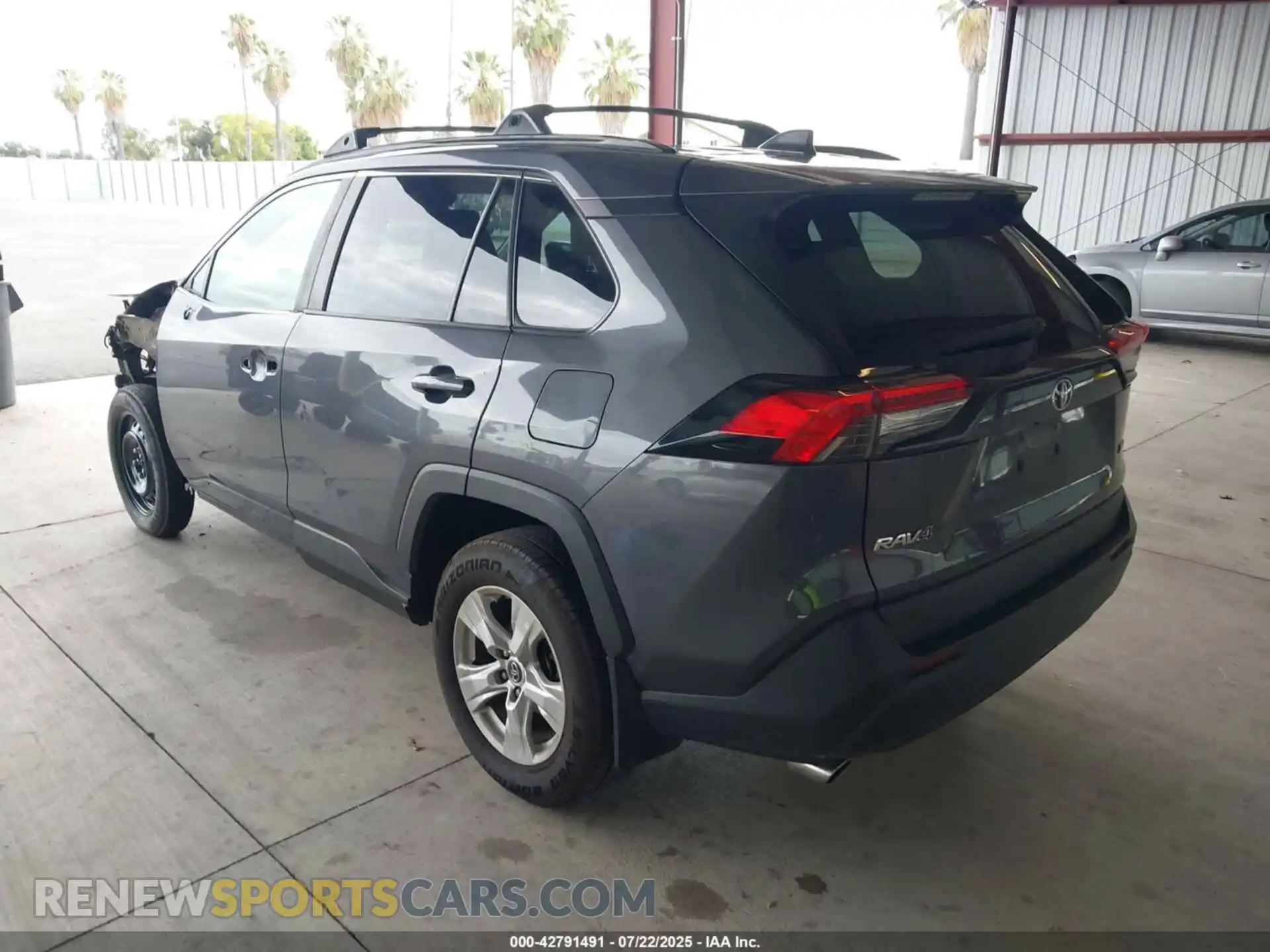 3 Photograph of a damaged car 2T3W1RFVXMW122946 TOYOTA RAV4 2021