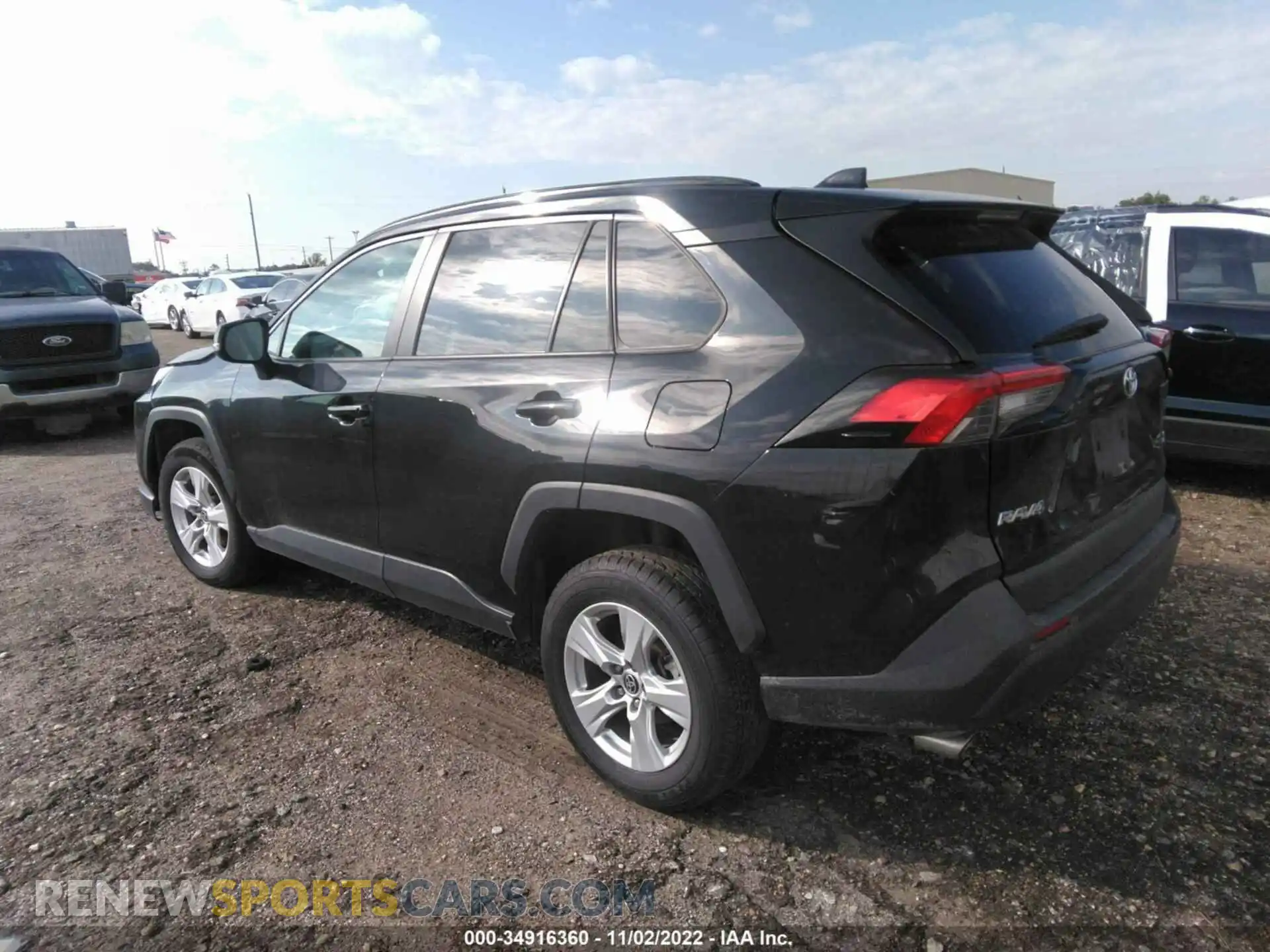 3 Photograph of a damaged car 2T3W1RFVXMW131663 TOYOTA RAV4 2021