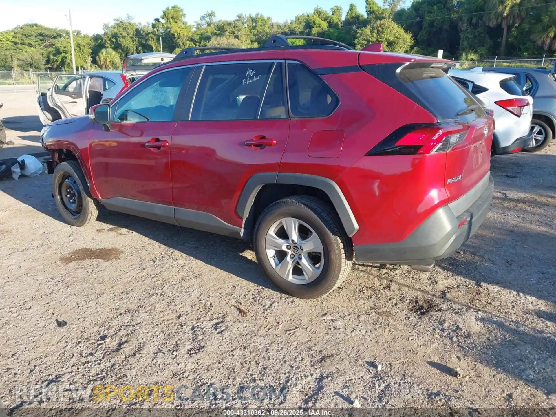 3 Photograph of a damaged car 2T3W1RFVXMW160032 TOYOTA RAV4 2021