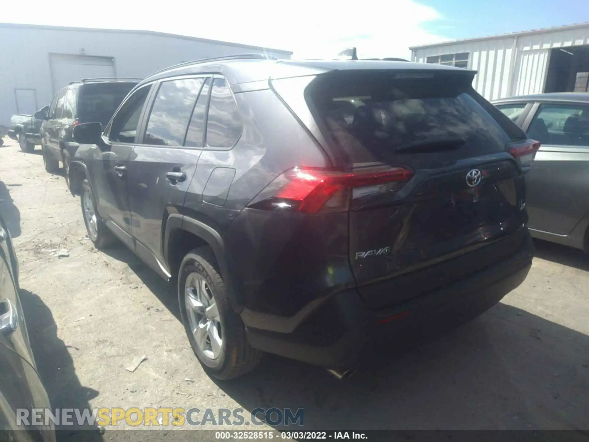 3 Photograph of a damaged car 2T3W1RFVXMW172925 TOYOTA RAV4 2021