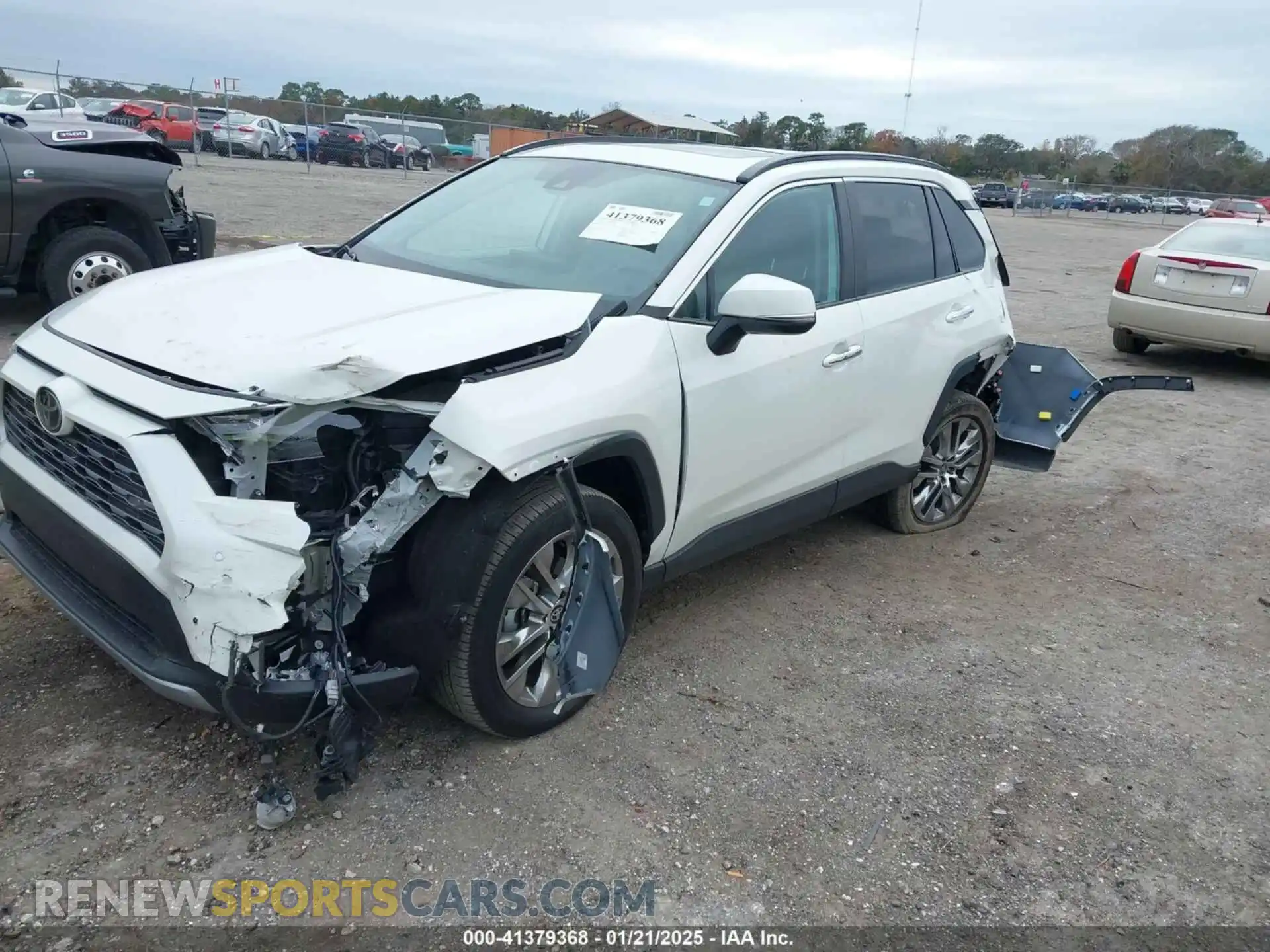 2 Photograph of a damaged car 2T3Y1RFV2MW129186 TOYOTA RAV4 2021