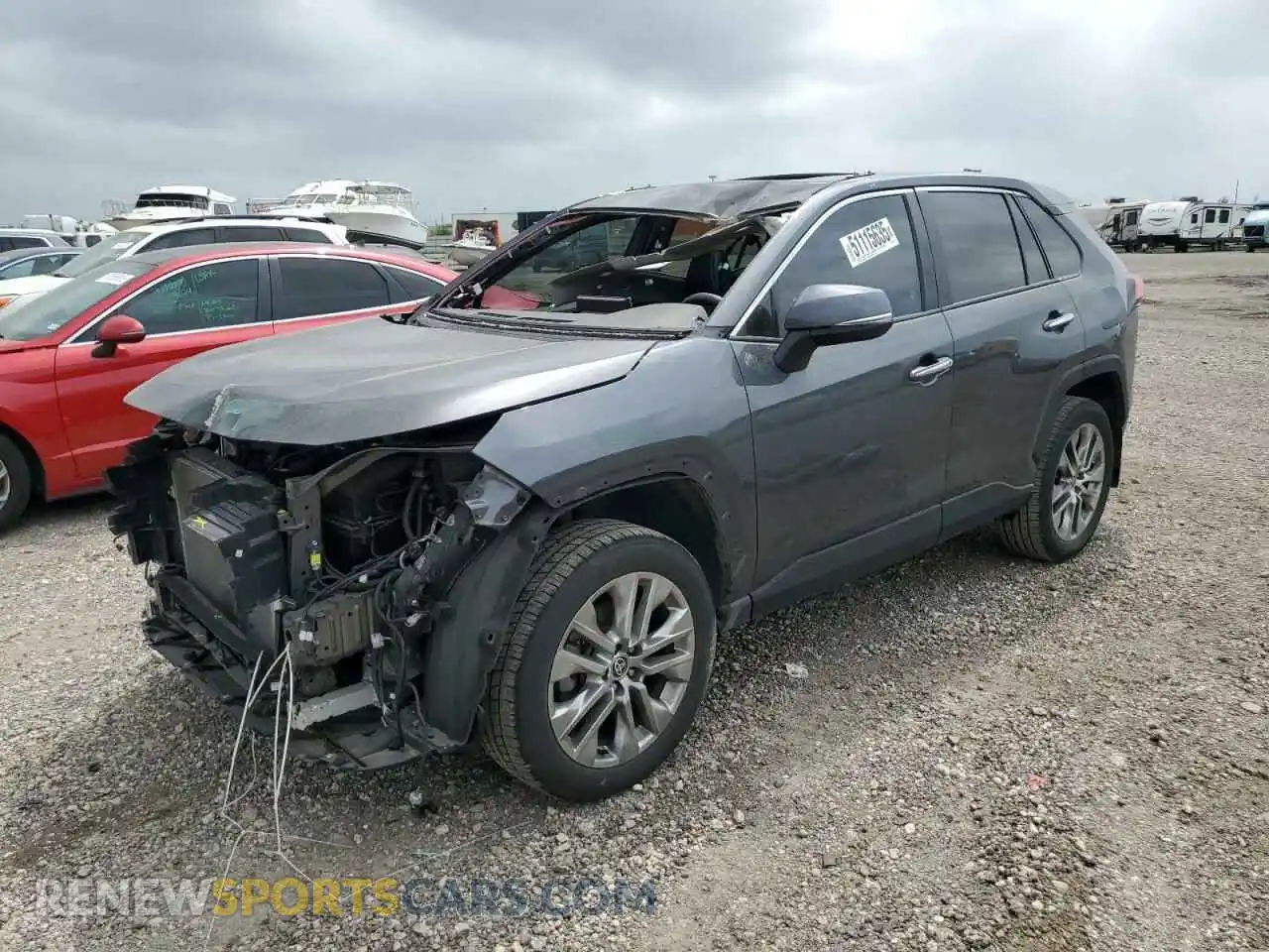 1 Photograph of a damaged car 2T3Y1RFV2MW173124 TOYOTA RAV4 2021