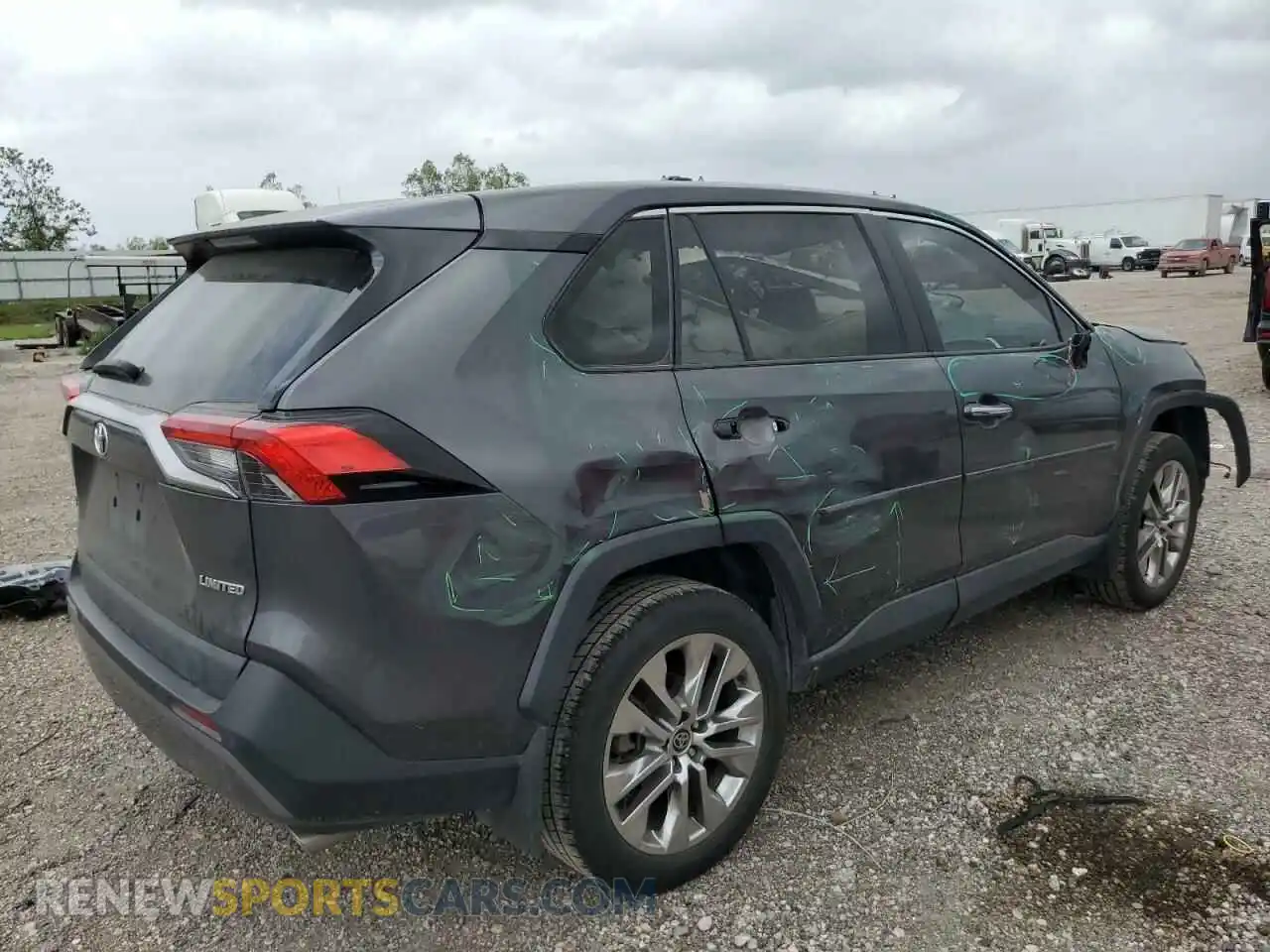 3 Photograph of a damaged car 2T3Y1RFV2MW173124 TOYOTA RAV4 2021