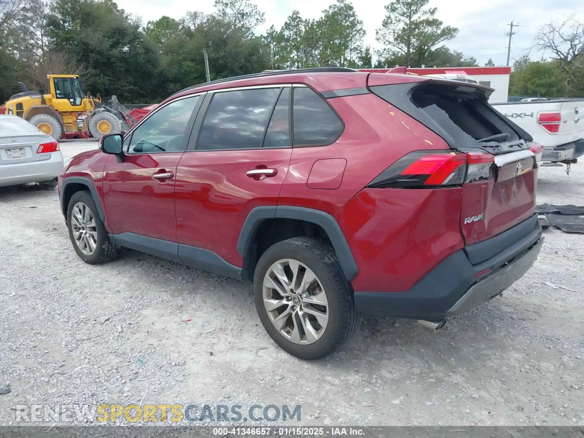 3 Photograph of a damaged car 2T3Y1RFV4MW131568 TOYOTA RAV4 2021