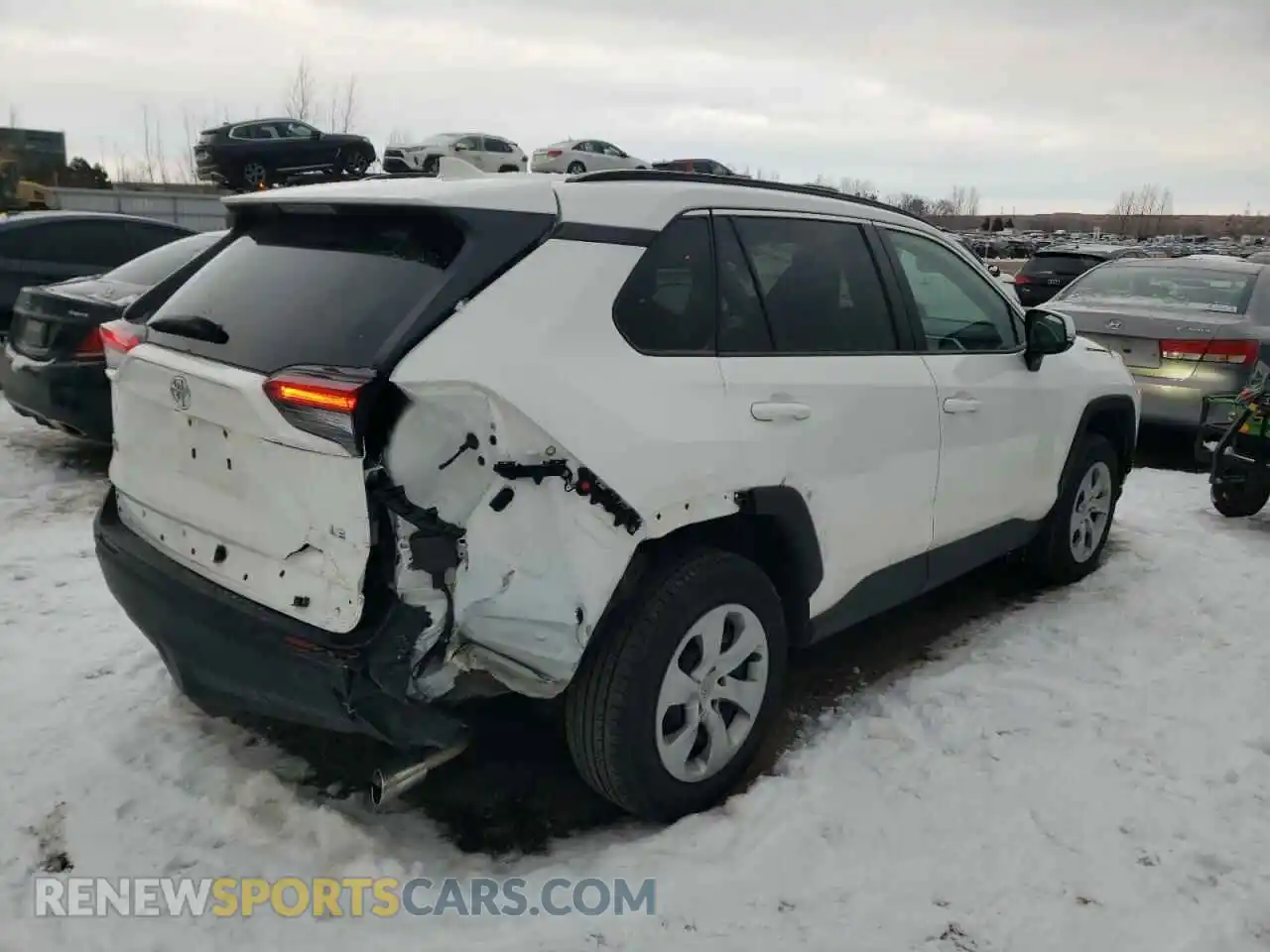 3 Photograph of a damaged car 2T3Z1RFV3MC130689 TOYOTA RAV4 2021